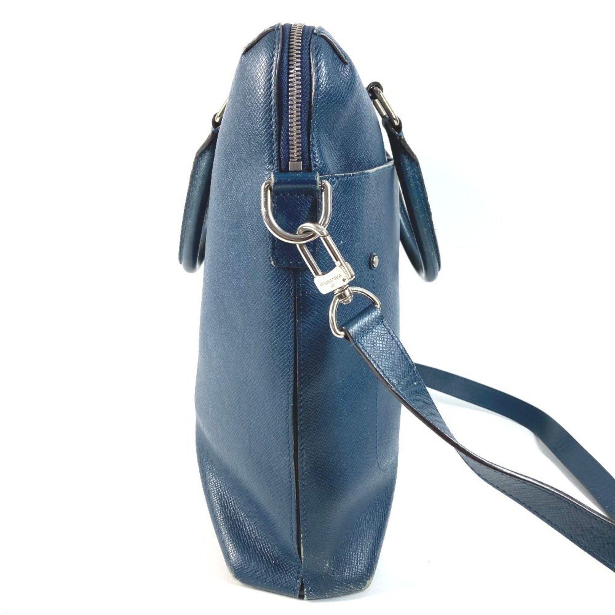 Louis Vuitton Blue Ocean Taiga Leather Shoulder Bag Tote Bag (Pre-Owned)