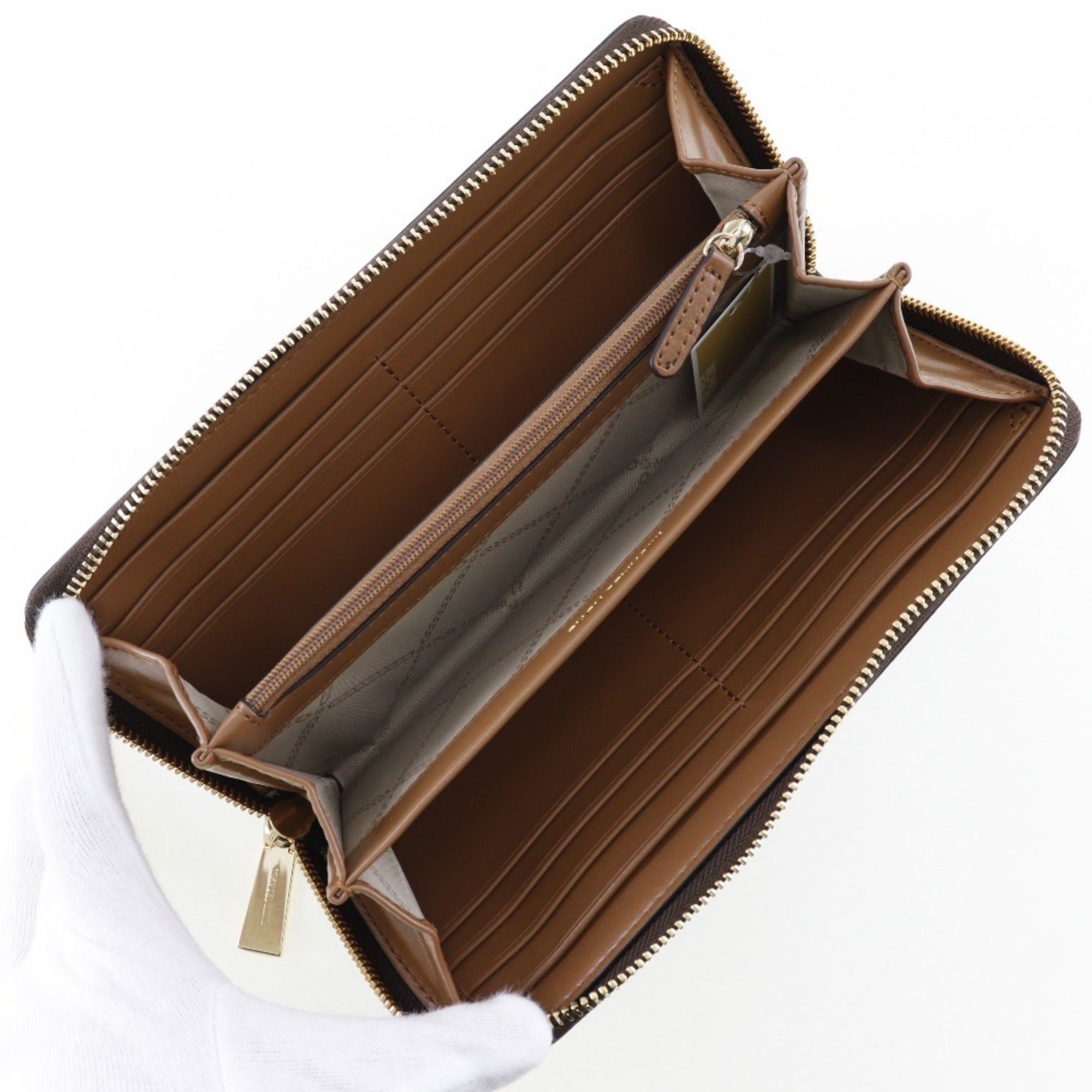 Michael Kors Brown Leather Long Wallet (Bi-Fold) (Pre-Owned)