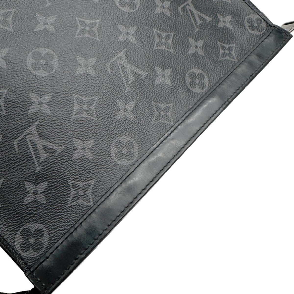 Louis Vuitton Black Monogram Eclipse Clutch Bag Pochette (Pre-Owned)