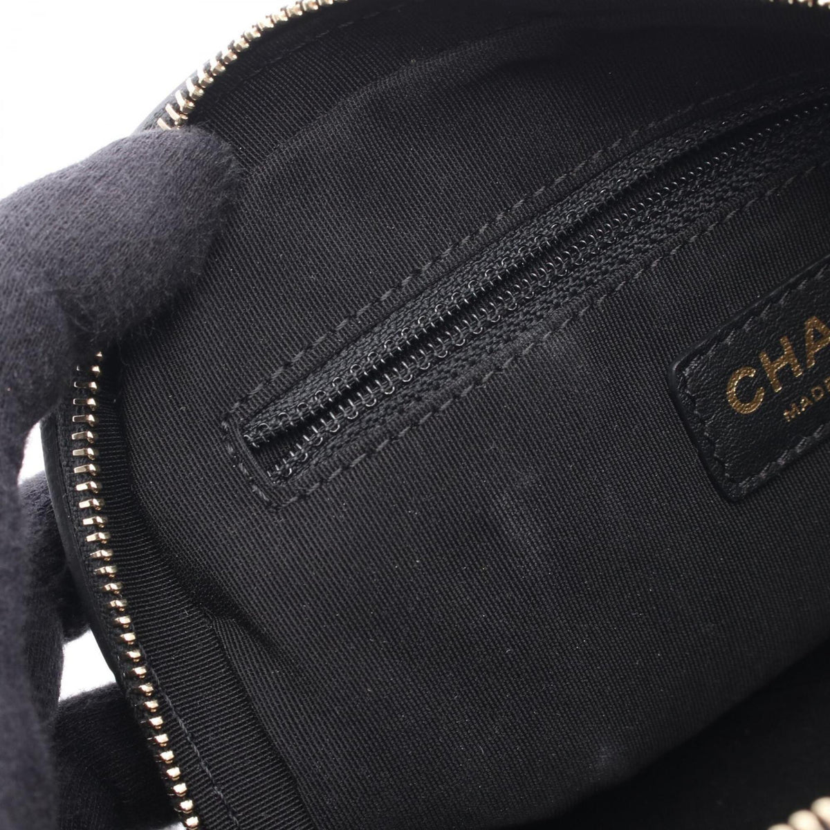 Chanel Black Leather Handbag Shoulder Bag (Pre-Owned)