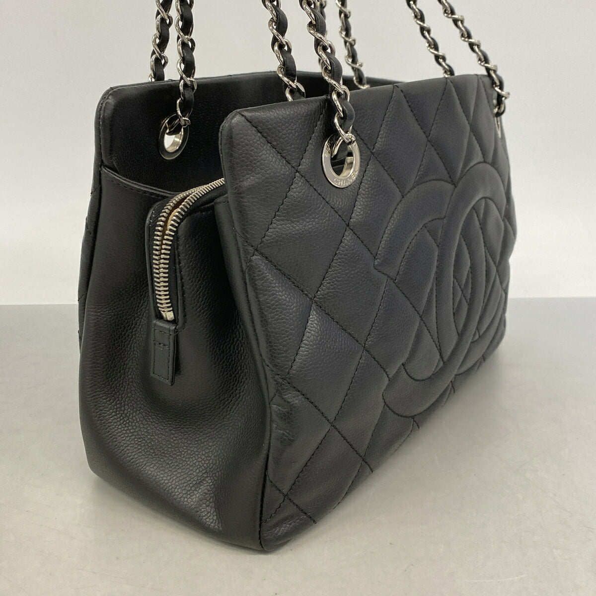 Chanel Black Grained Calfskin Tote Bag (Pre-Owned)