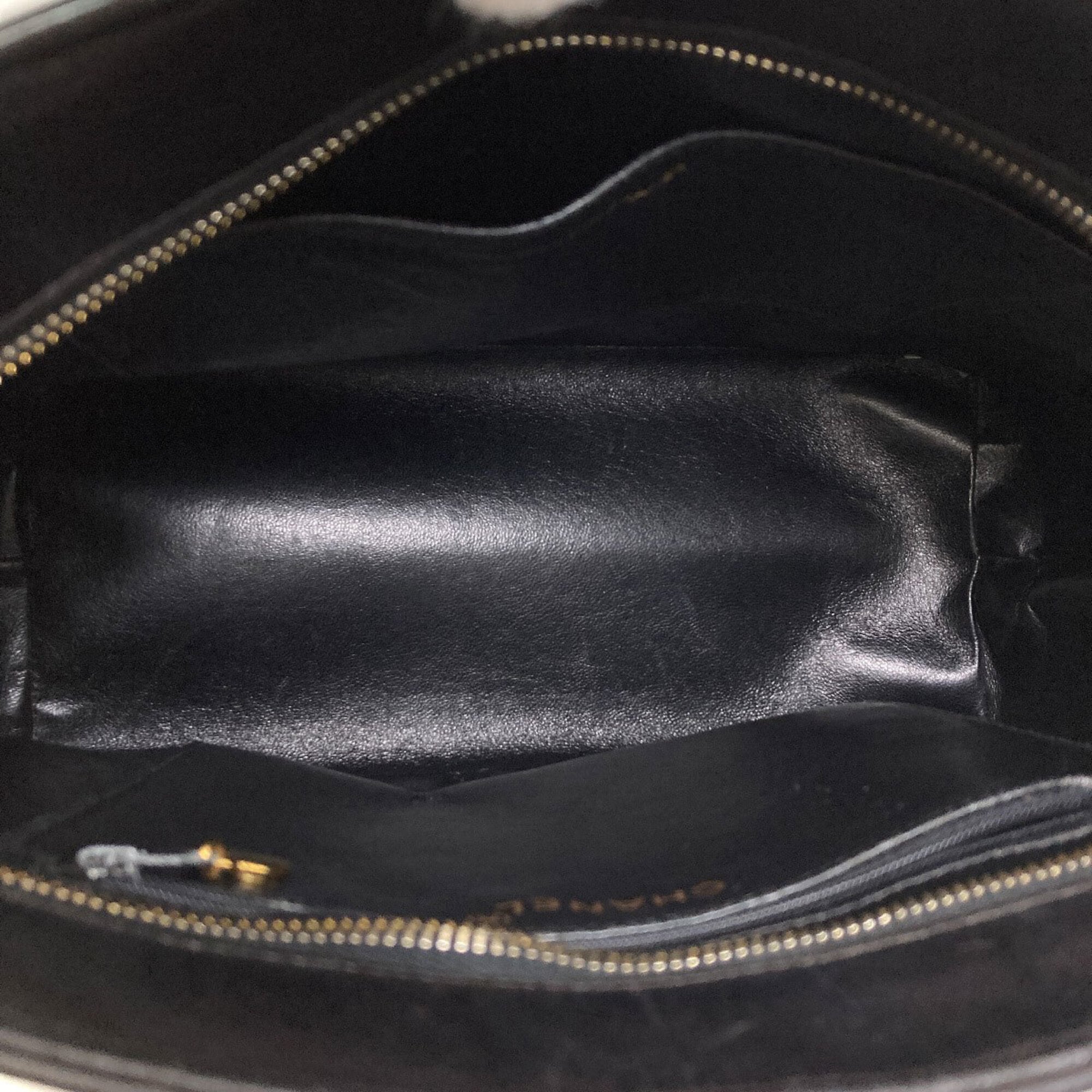 Chanel Black Leather Tote Bag (Pre-Owned)