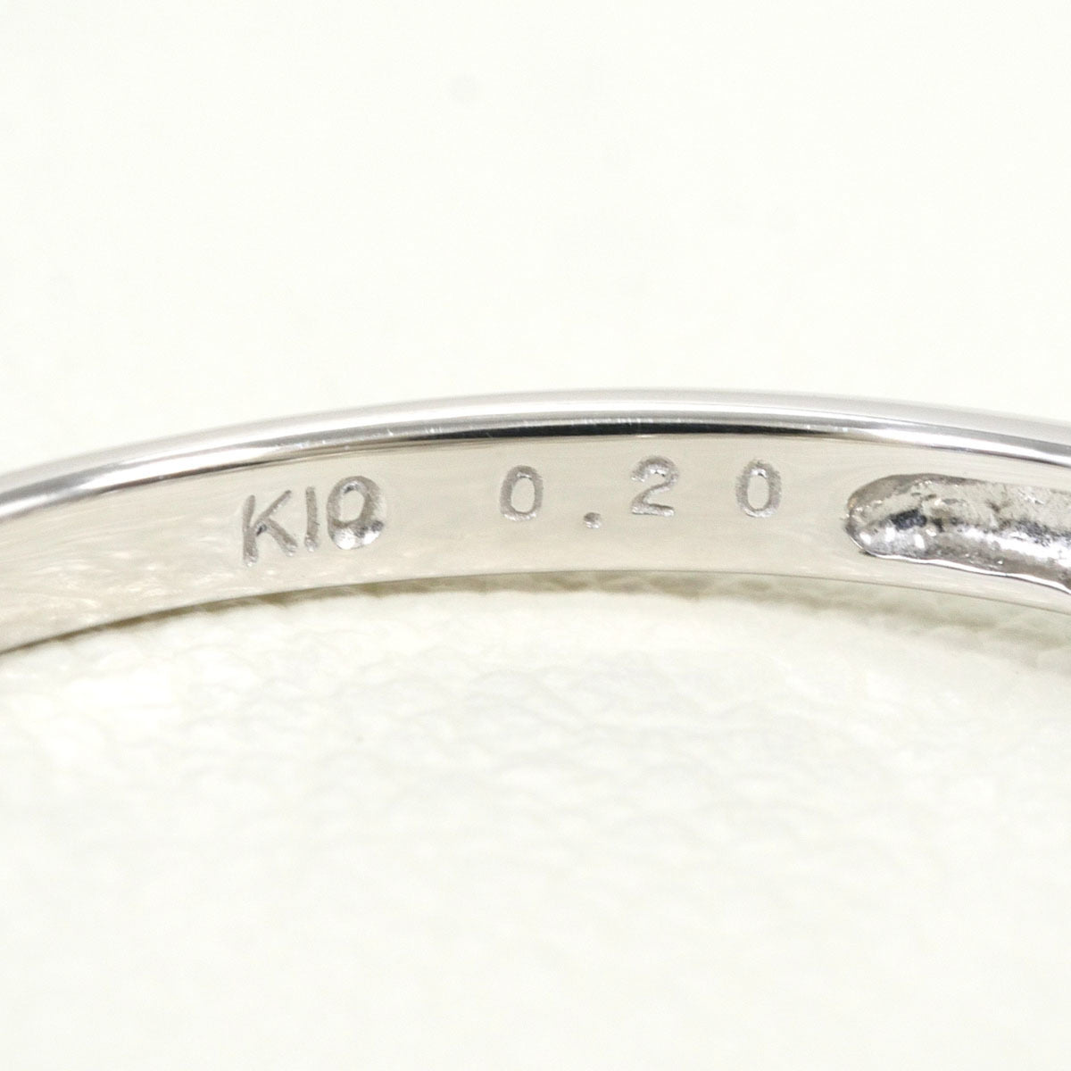 Unbranded White Gold White Gold (10K) Band Ring (Pre-Owned)