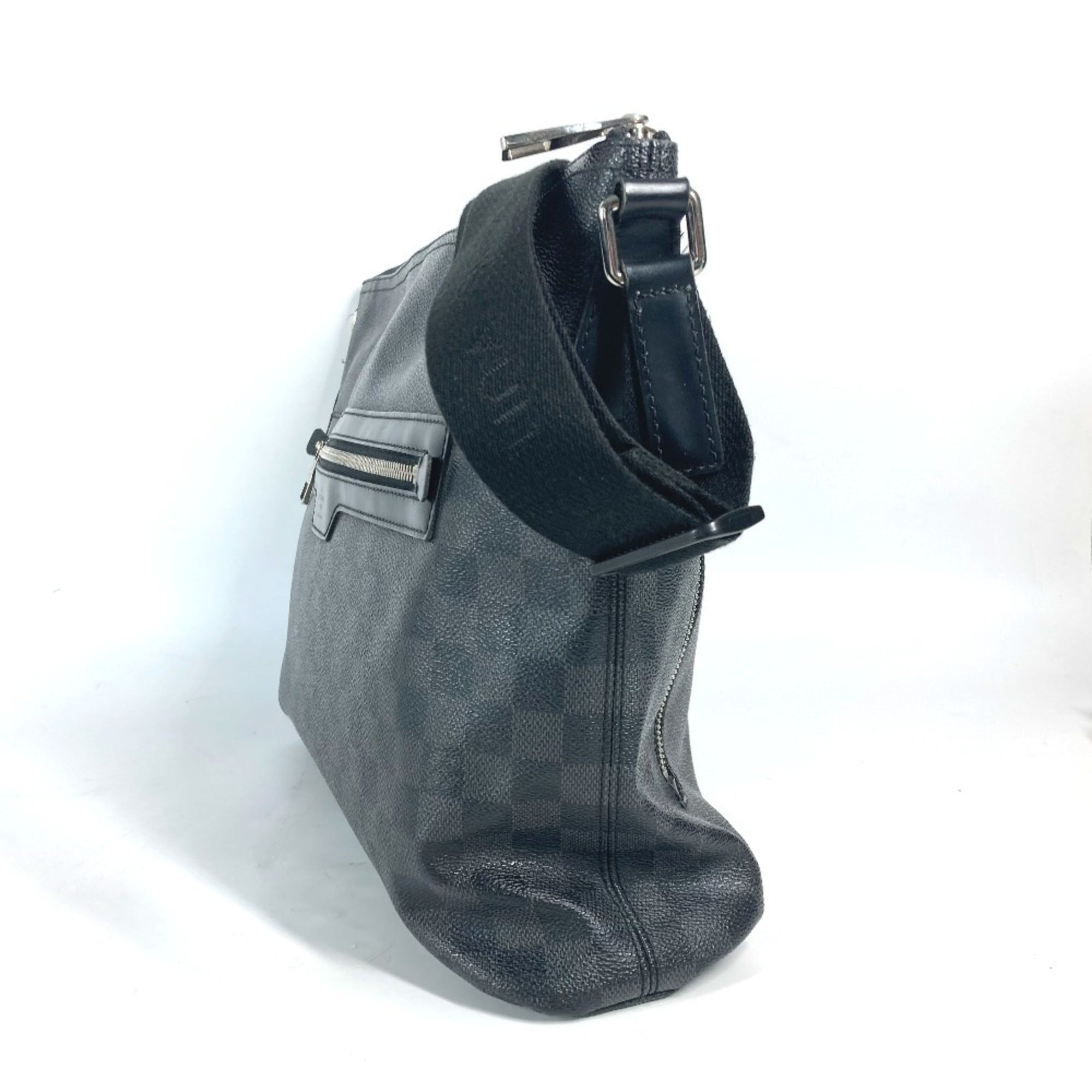 Louis Vuitton Black Damier Graphite Shoulder Bag (Pre-Owned)