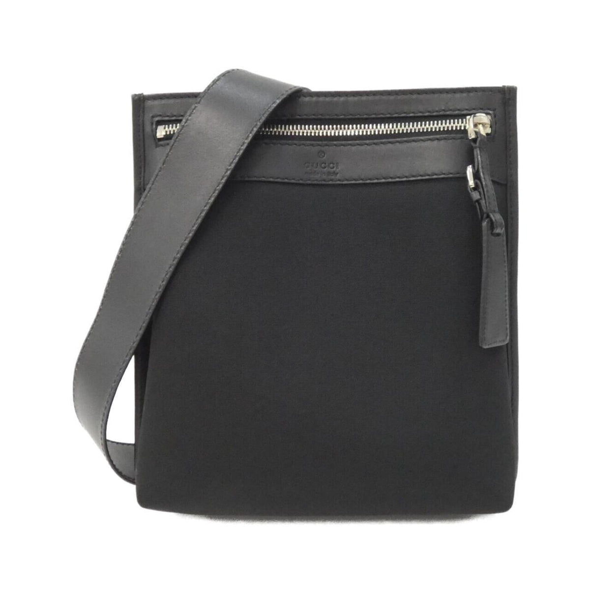 Gucci Black Nylon Shoulder Bag (Pre-Owned)