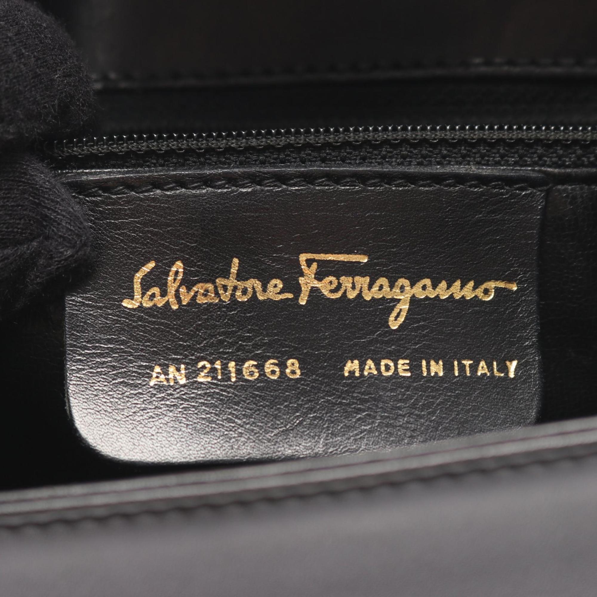 Salvatore Ferragamo Black Leather Handbag (Pre-Owned)