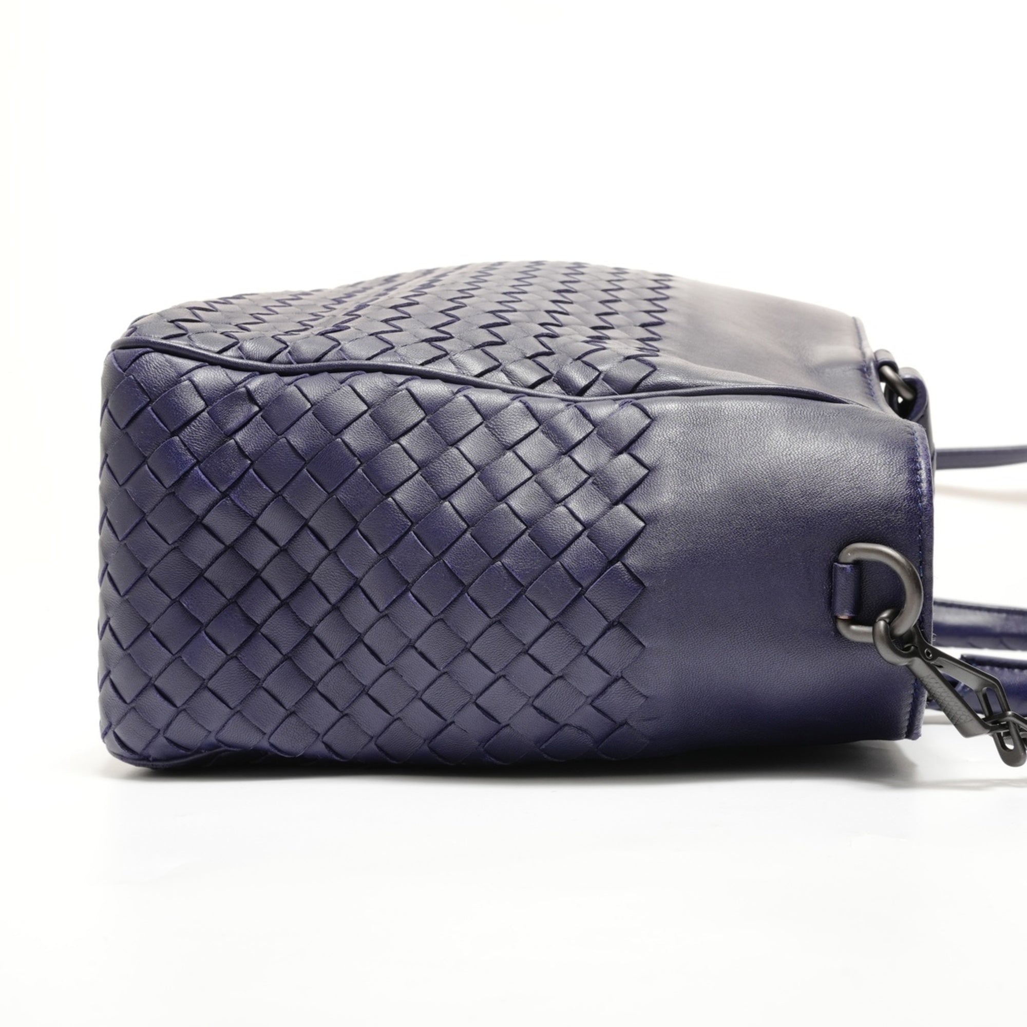 Bottega Veneta Intrecciato Purple Intrecciato Handbag (Pre-Owned)