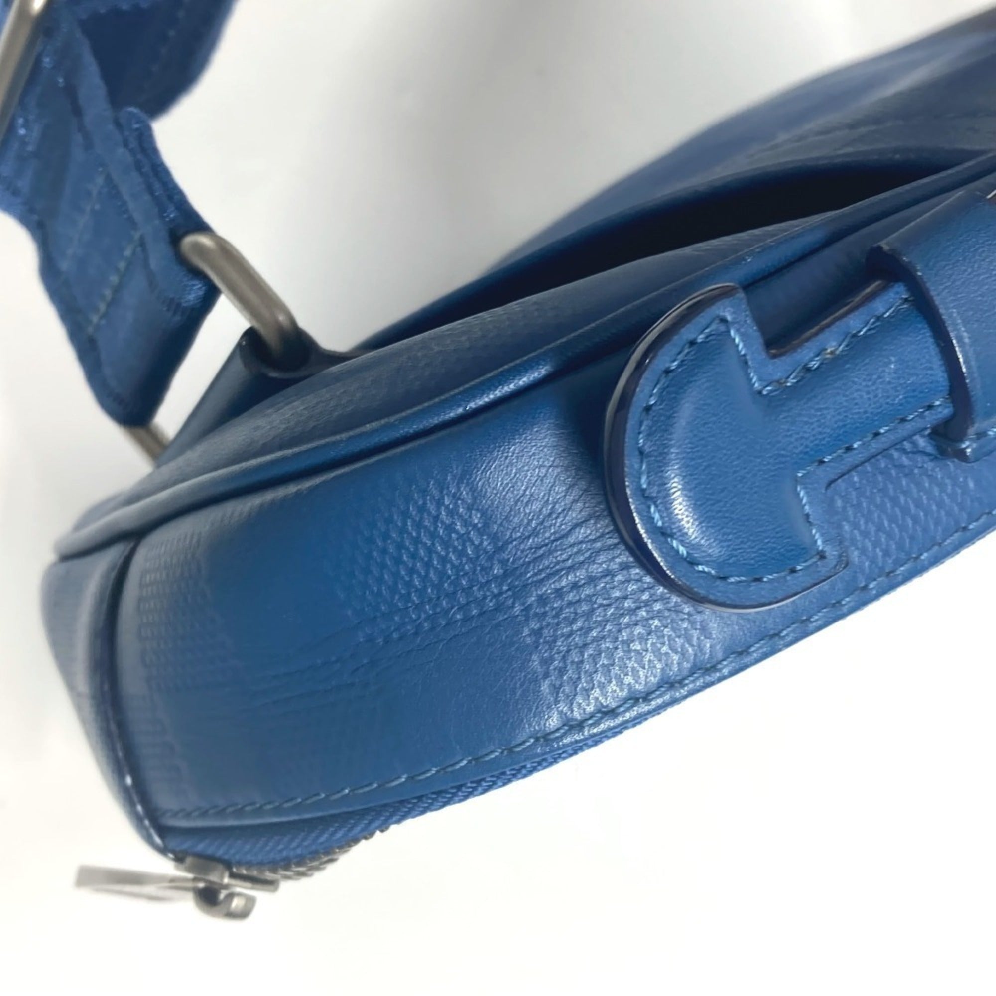 Louis Vuitton Blue Damier Infini Shoulder Bag Sling Bag (Pre-Owned)