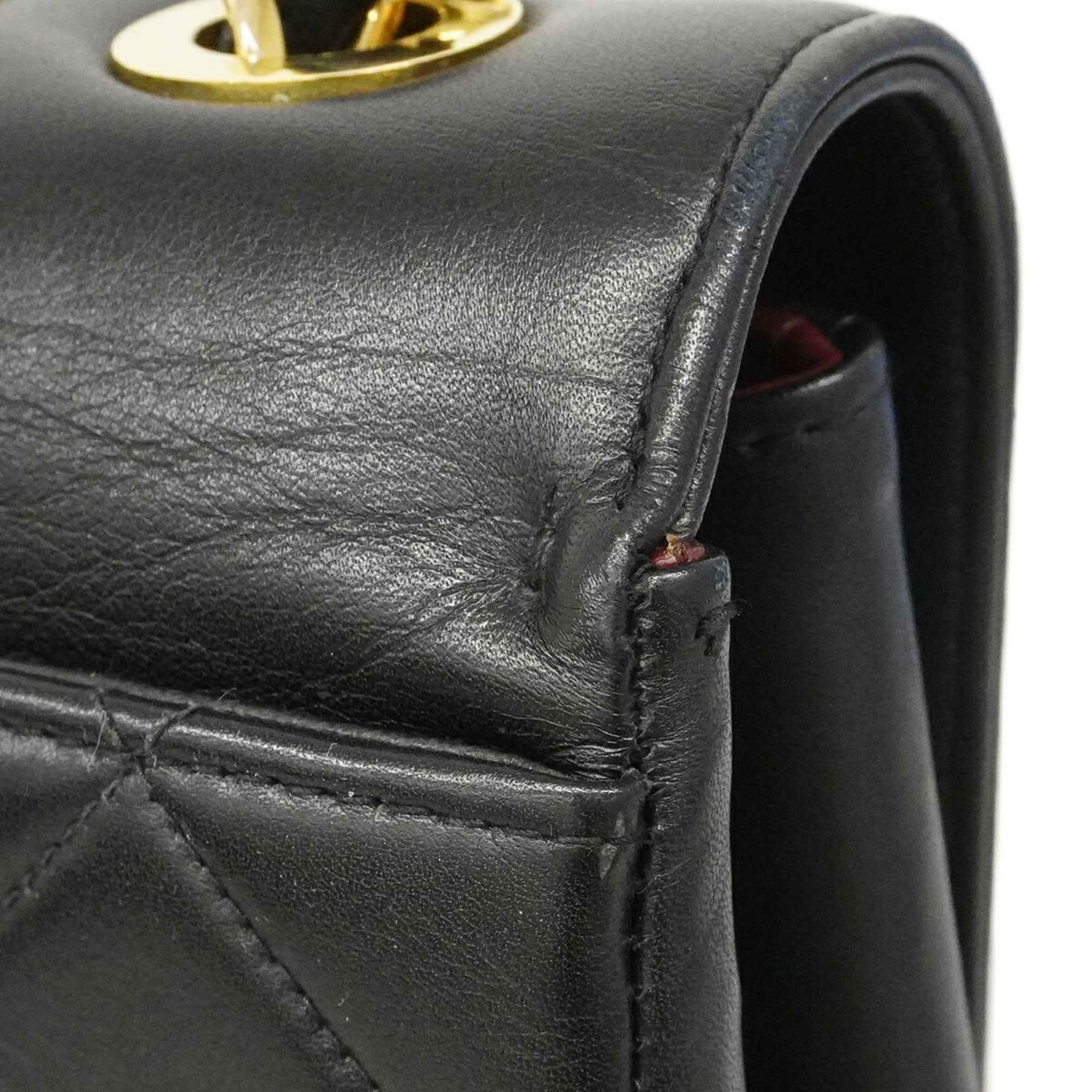 Chanel Black Leather Shoulder Bag (Pre-Owned)