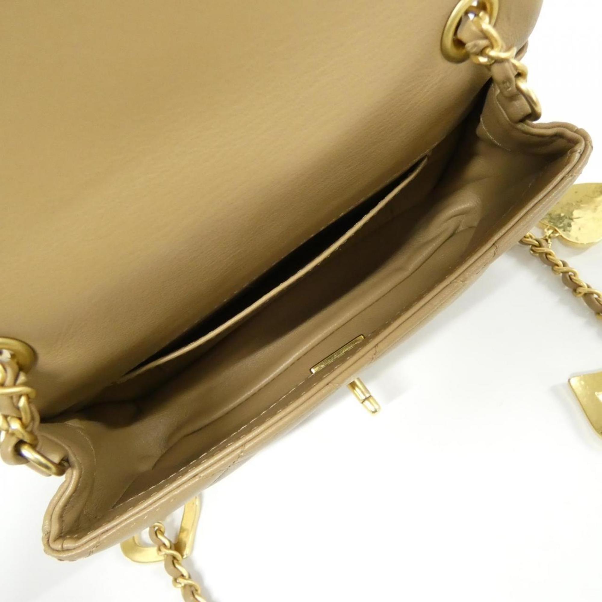 Chanel Beige Leather Shoulder Bag (Pre-Owned)