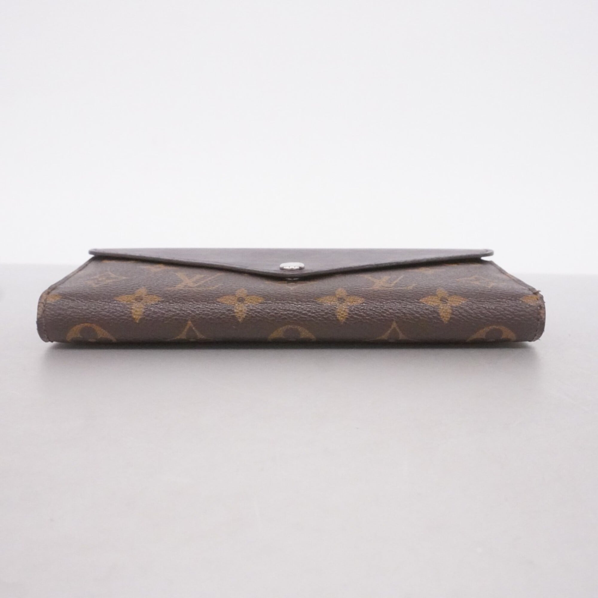 Louis Vuitton Quetsche Long Wallet (Tri-Fold) (Pre-Owned)