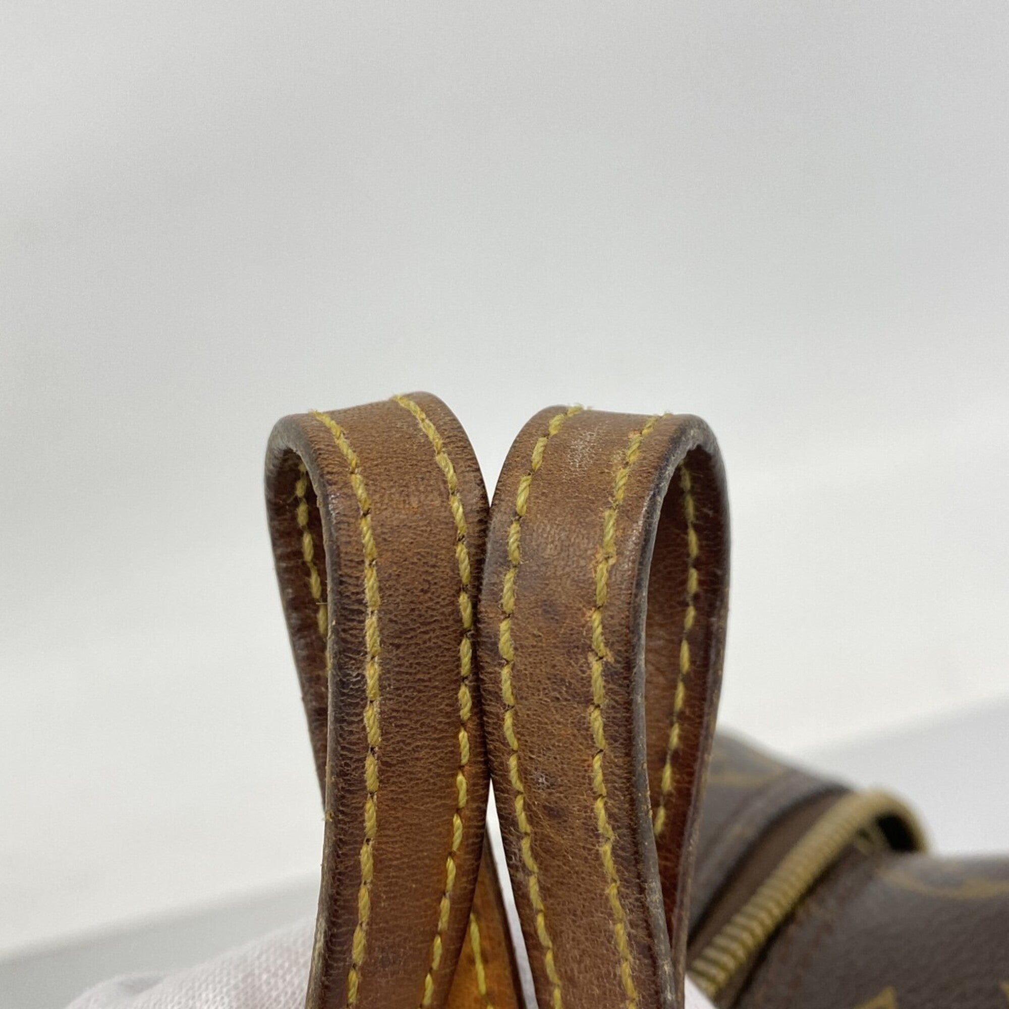 Louis Vuitton Brown Handbag (Pre-Owned)