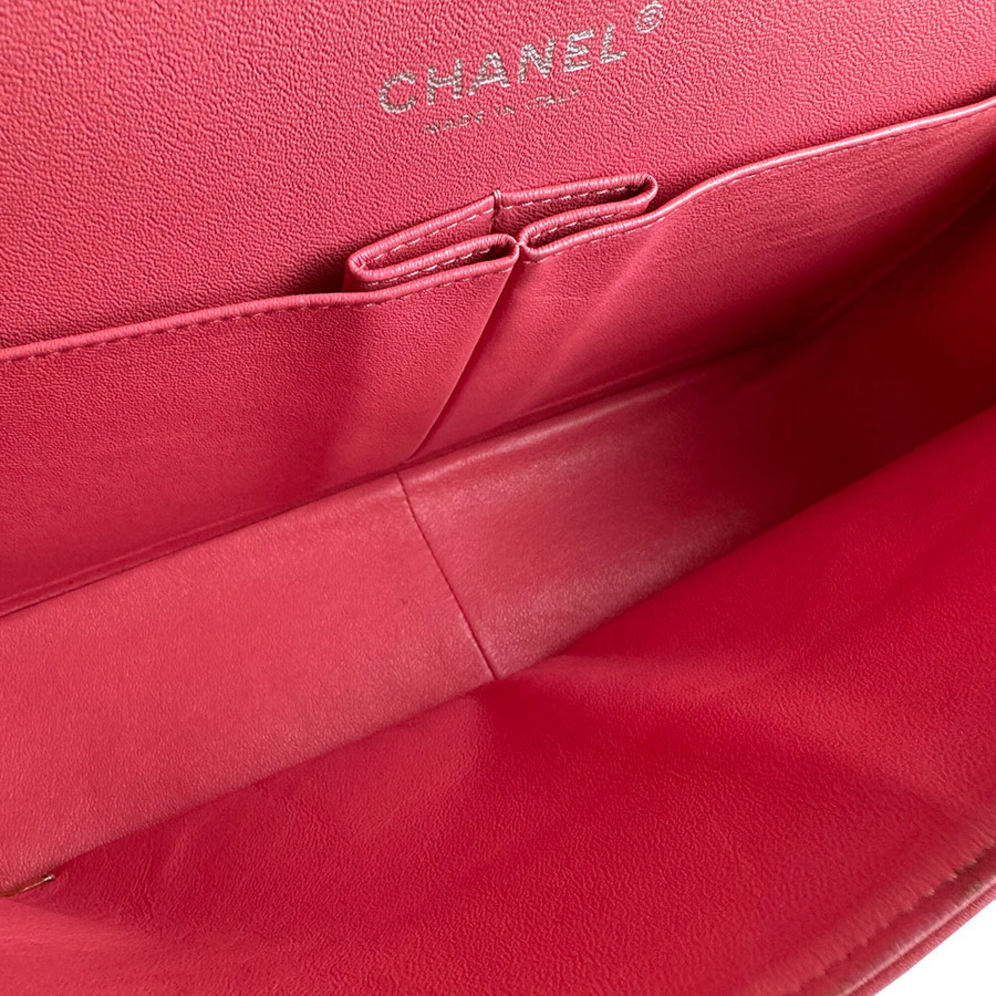 Chanel Coral Pink Patent Leather Shoulder Bag (Pre-Owned)
