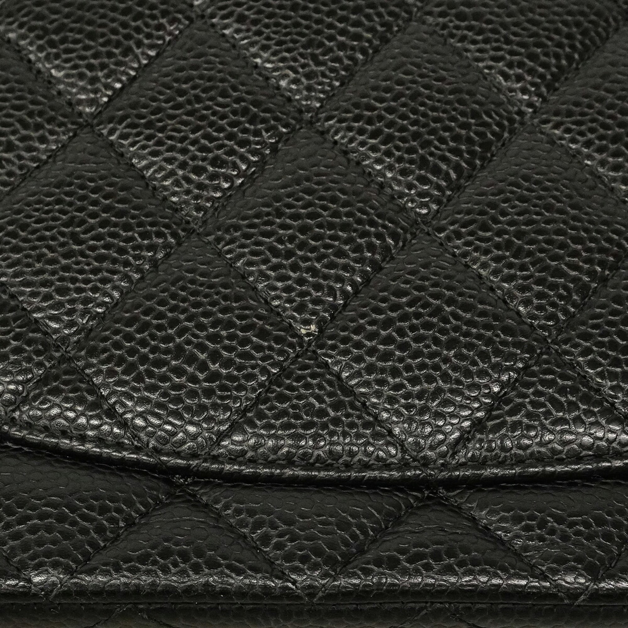 Chanel Black Grained Calfskin Shoulder Bag (Pre-Owned)