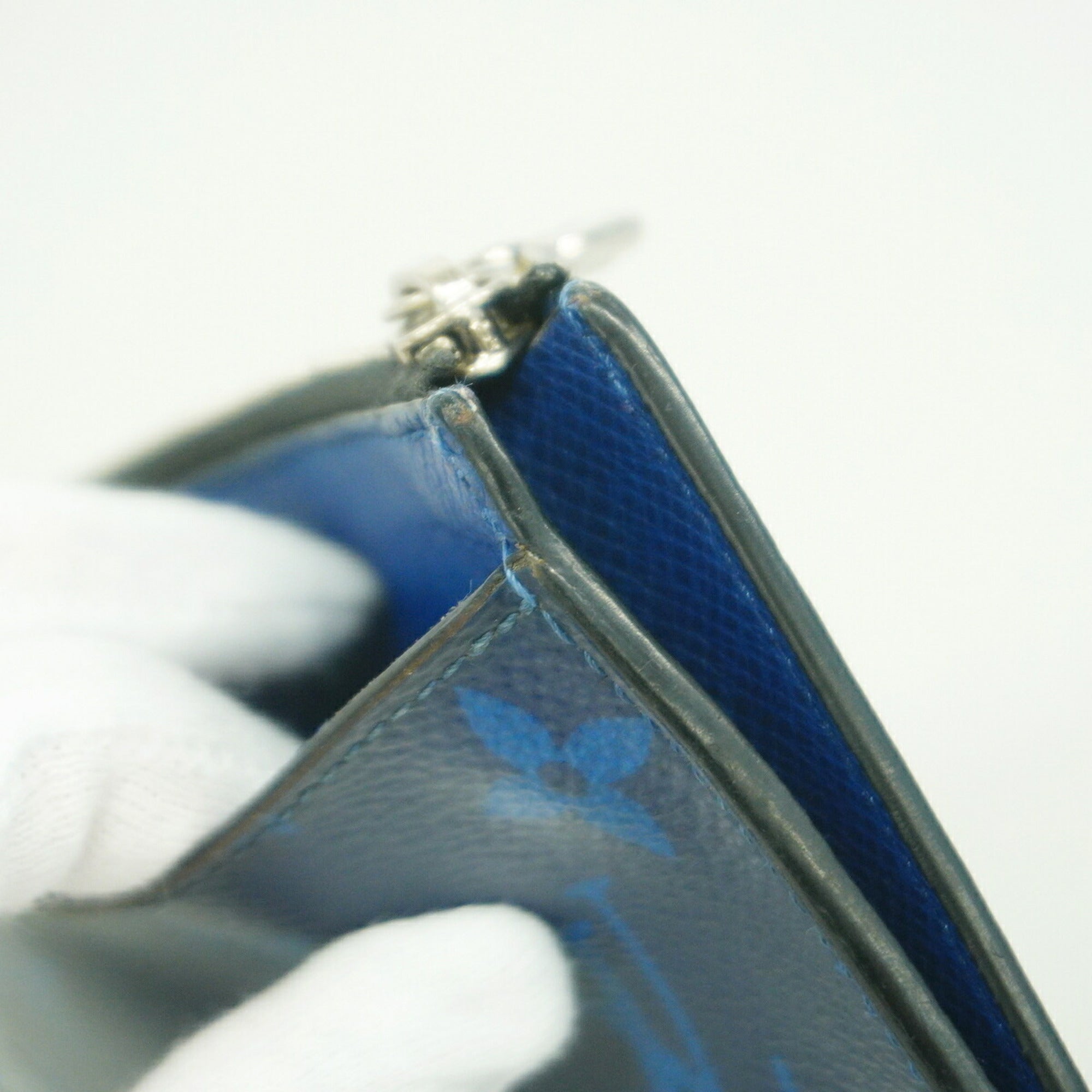 Louis Vuitton Cobalt Coin Purse/Coin Case (Pre-Owned)