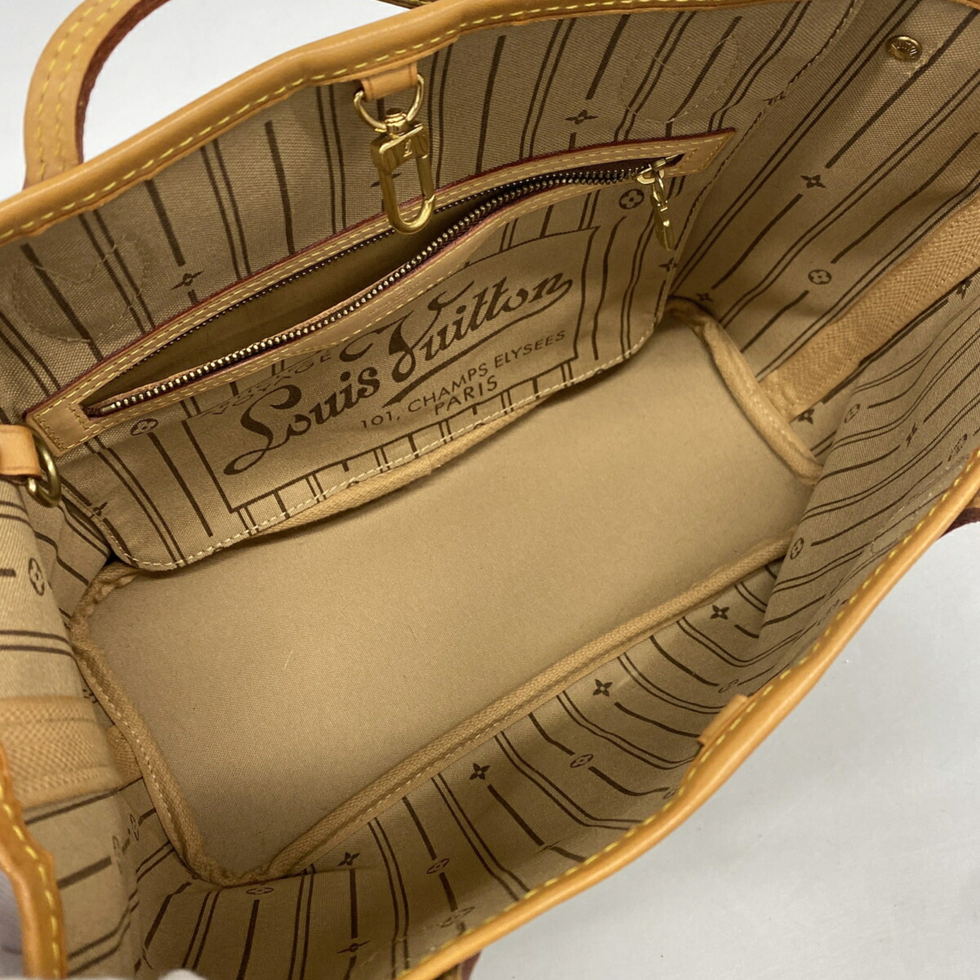 Louis Vuitton Brown Tote Bag (Pre-Owned)