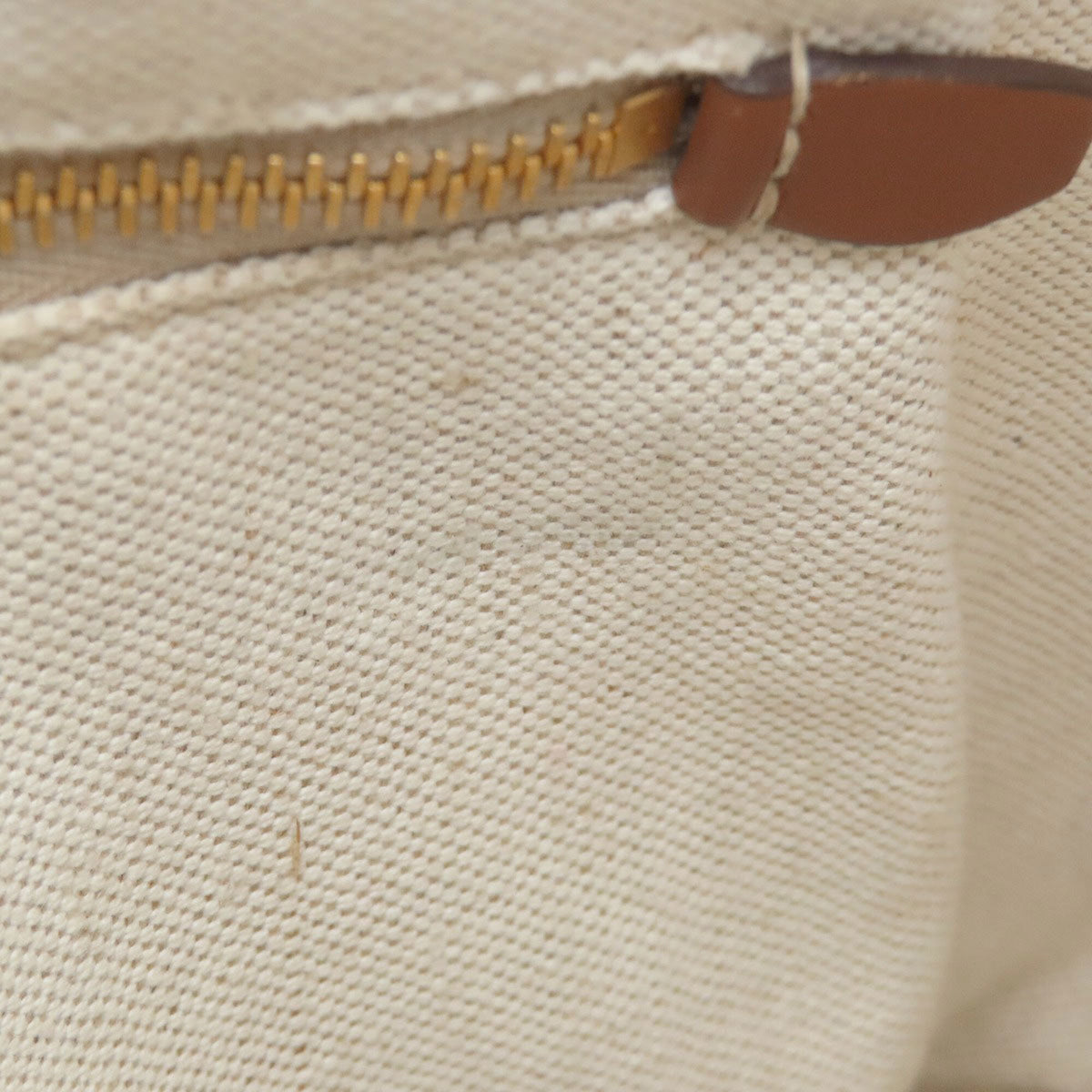 Prada White Canvas Tote Bag (Pre-Owned)