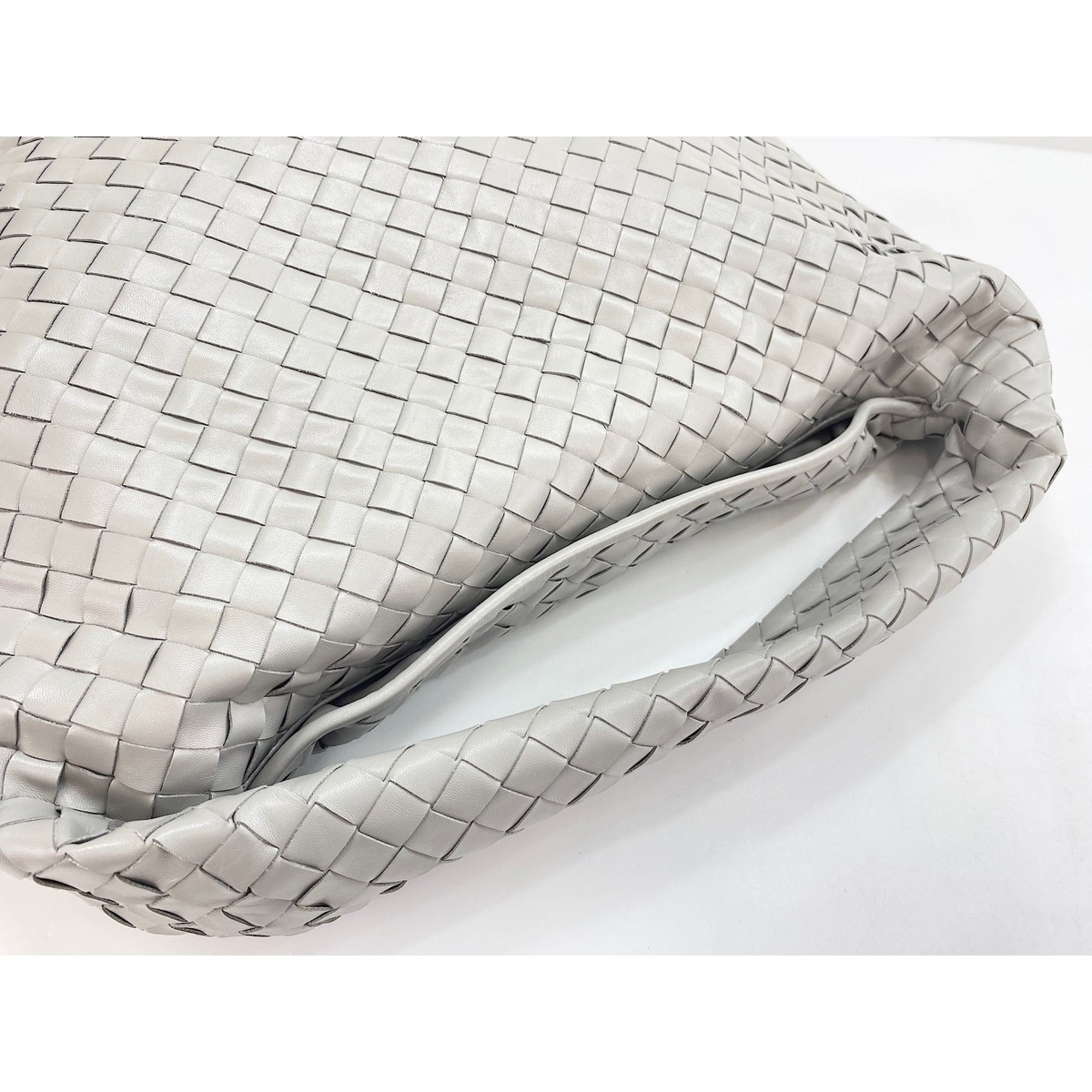 Bottega Veneta Gray Intrecciato Tote Bag (Pre-Owned)