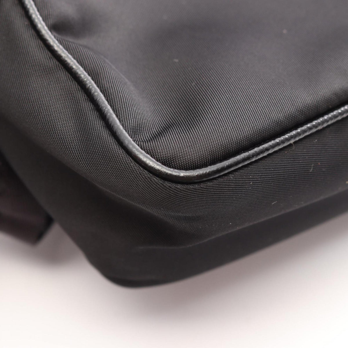 Prada Black Nylon Leather Handbag Shoulder Bag (Pre-Owned)
