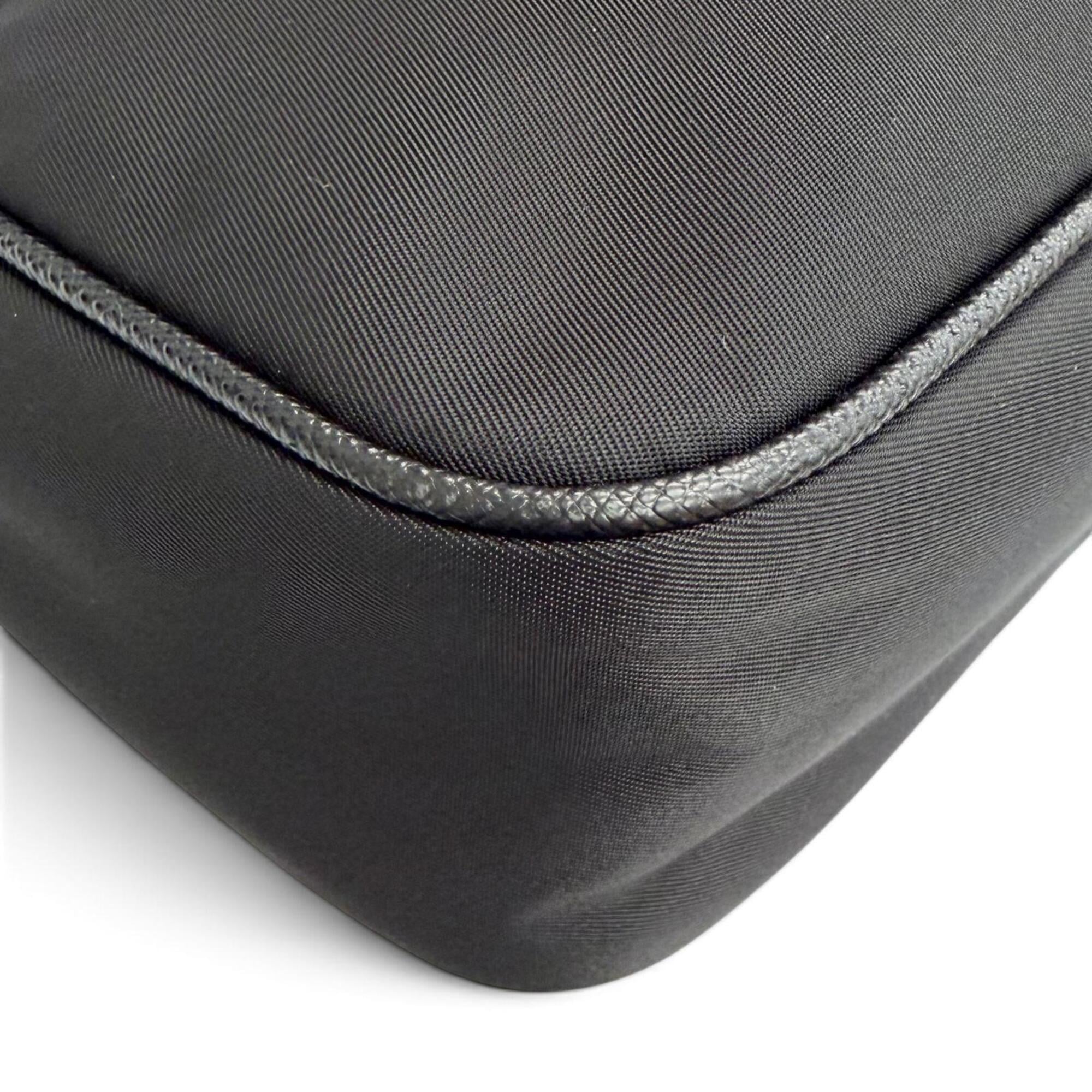 Prada Black Nylon Pouch Shoulder Bag (Pre-Owned)