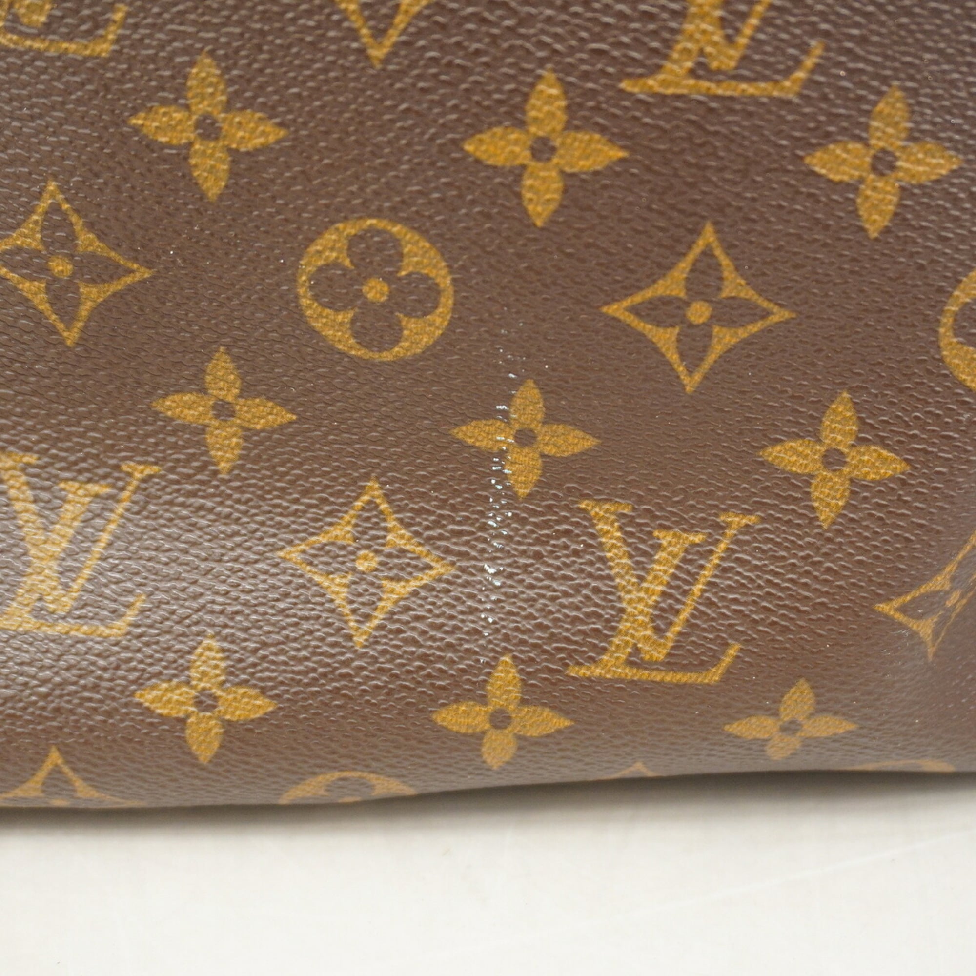 Louis Vuitton Brown Shoulder Bag (Pre-Owned)