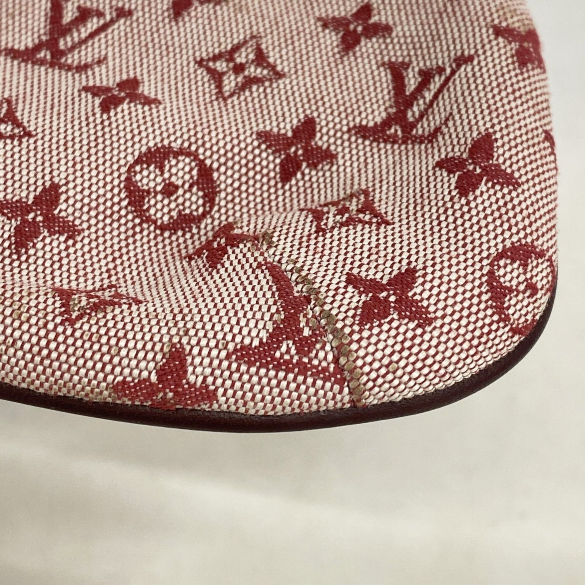 Louis Vuitton Cerise Pouch (Pre-Owned)