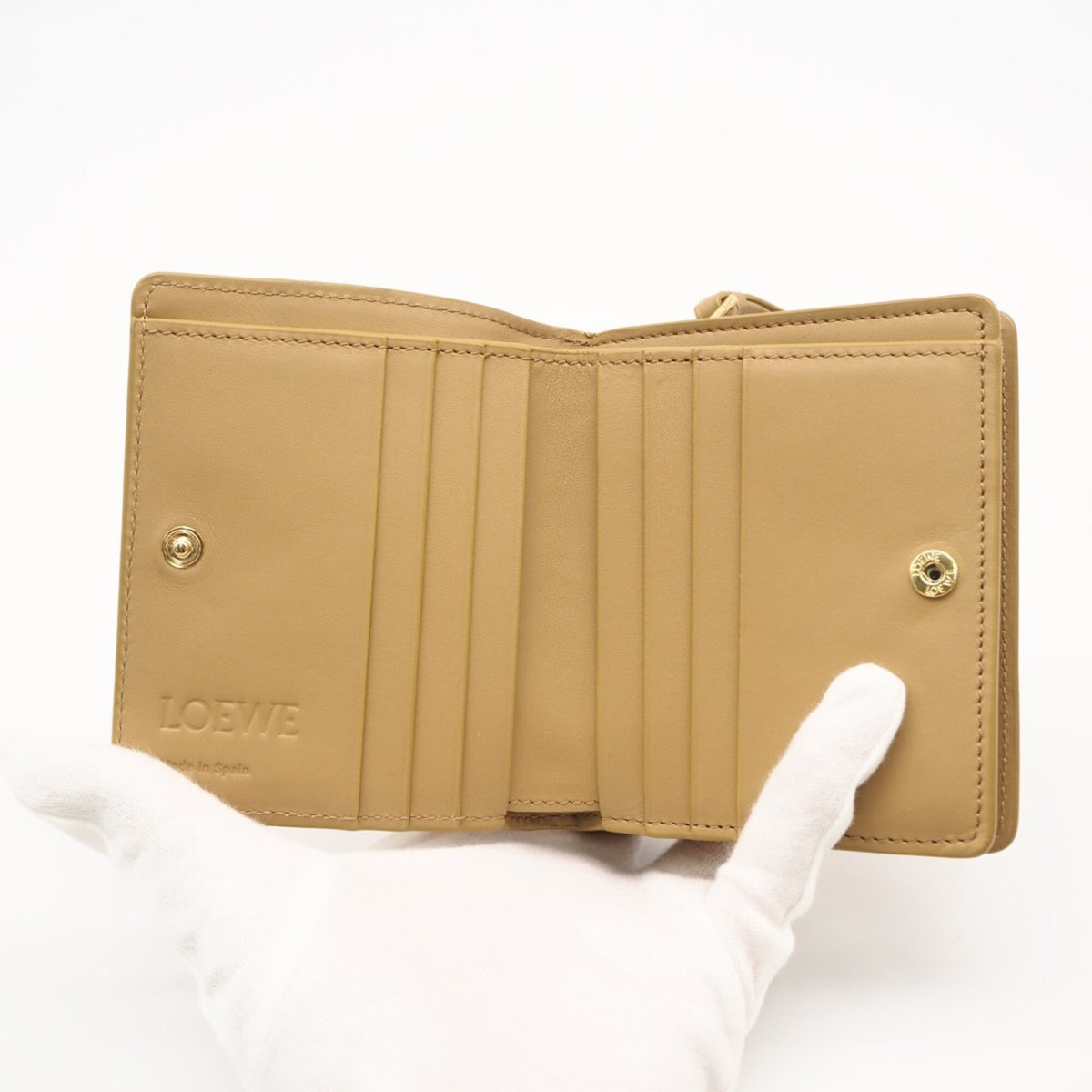 Loewe Beige Leather Wallet (Bi-Fold) (Pre-Owned)