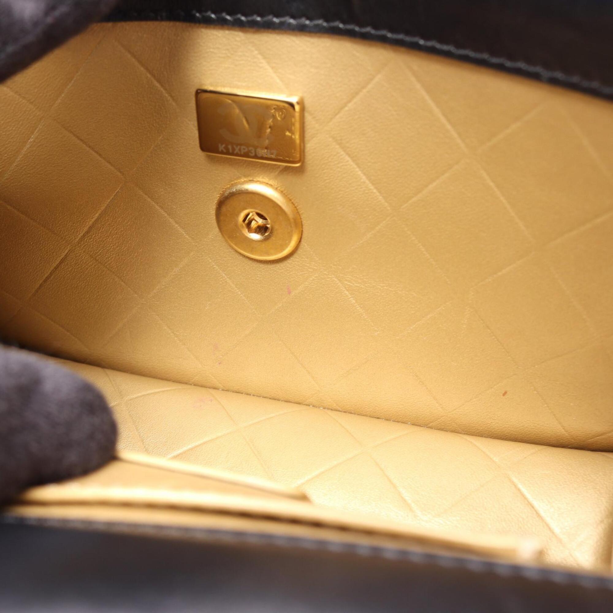 Chanel Black Leather Handbag Shoulder Bag (Pre-Owned)