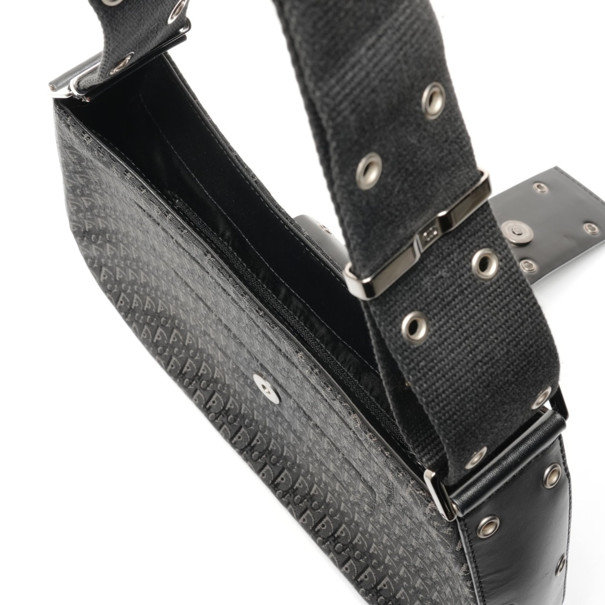 Christian Dior Black Shoulder Bag (Pre-Owned)