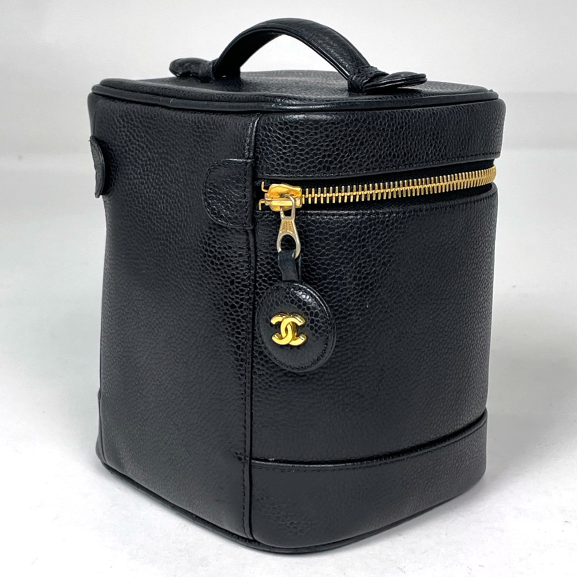 Chanel Black Grained Calfskin Pouch Vanity Bag (Pre-Owned)