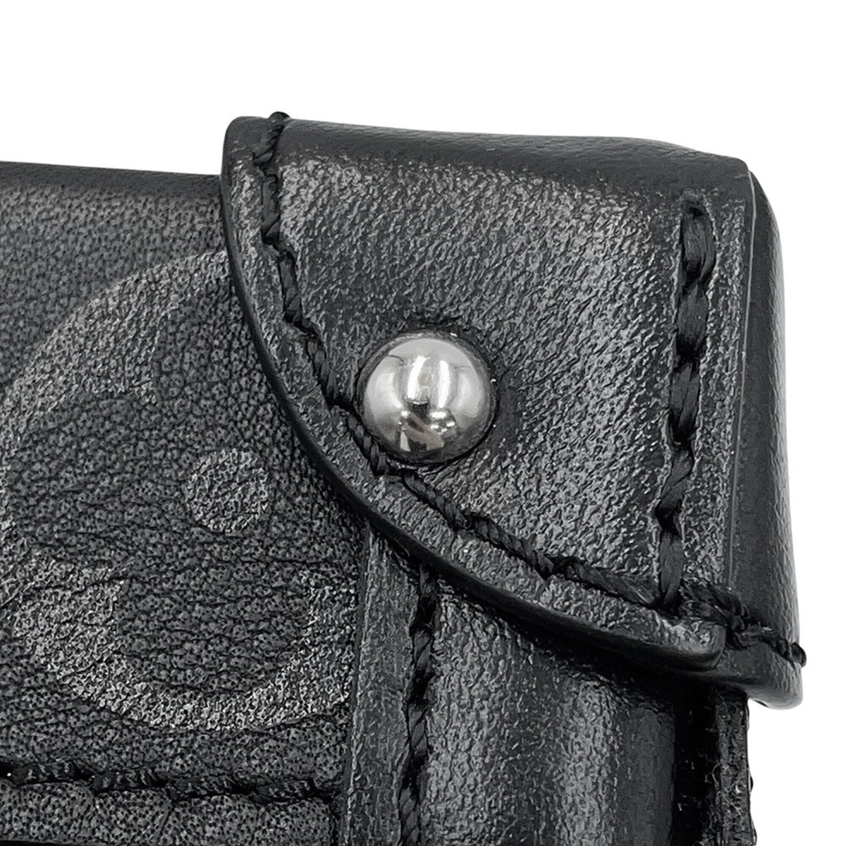 Louis Vuitton Monogram Noir Monogram Clutch Bag Handbag Shoulder Bag (Pre-Owned)