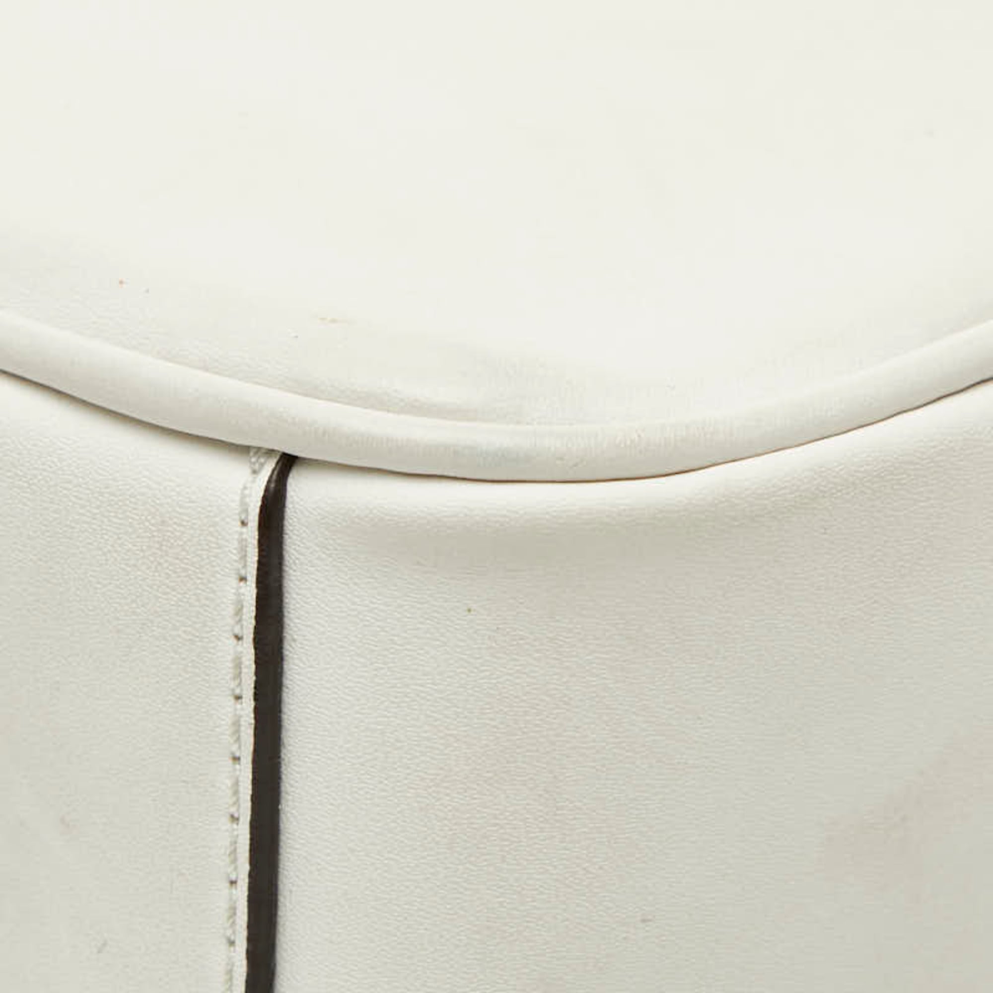 Michael Kors White Leather Shoulder Bag (Pre-Owned)