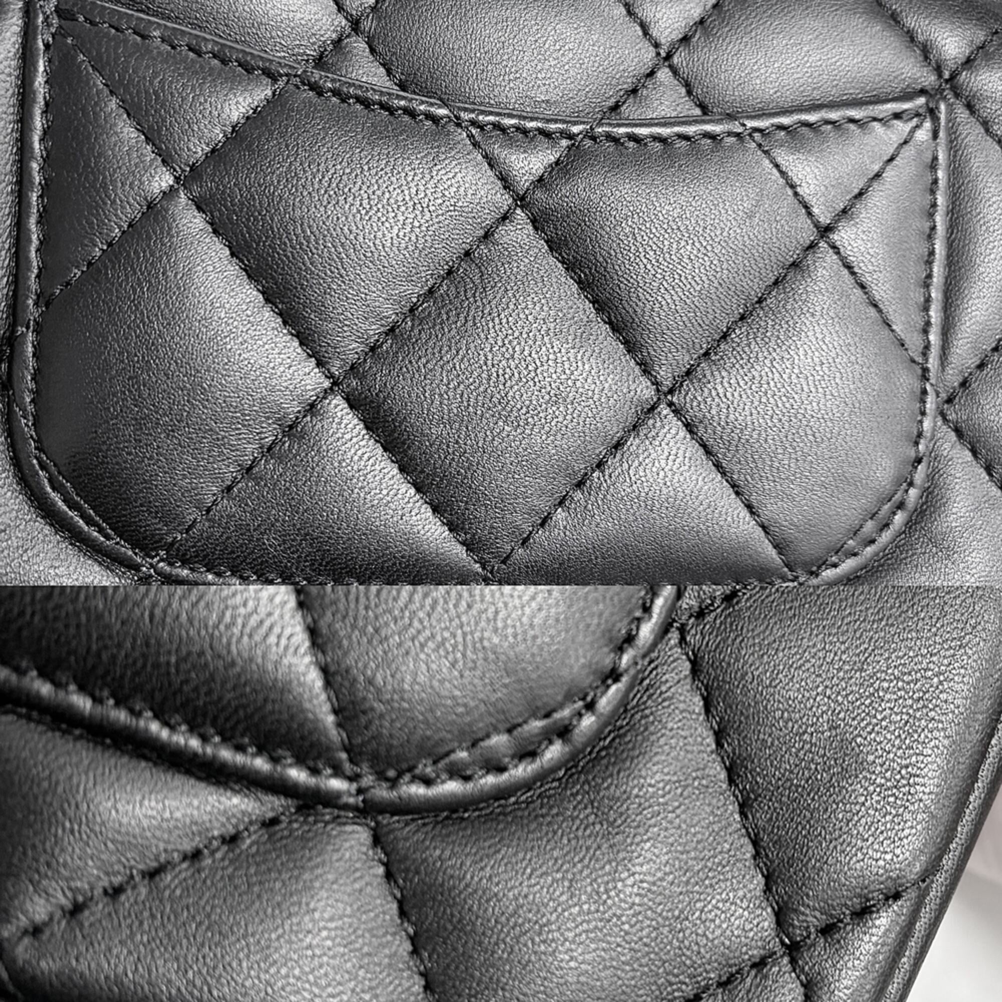 Chanel Black Leather Shoulder Bag (Pre-Owned)