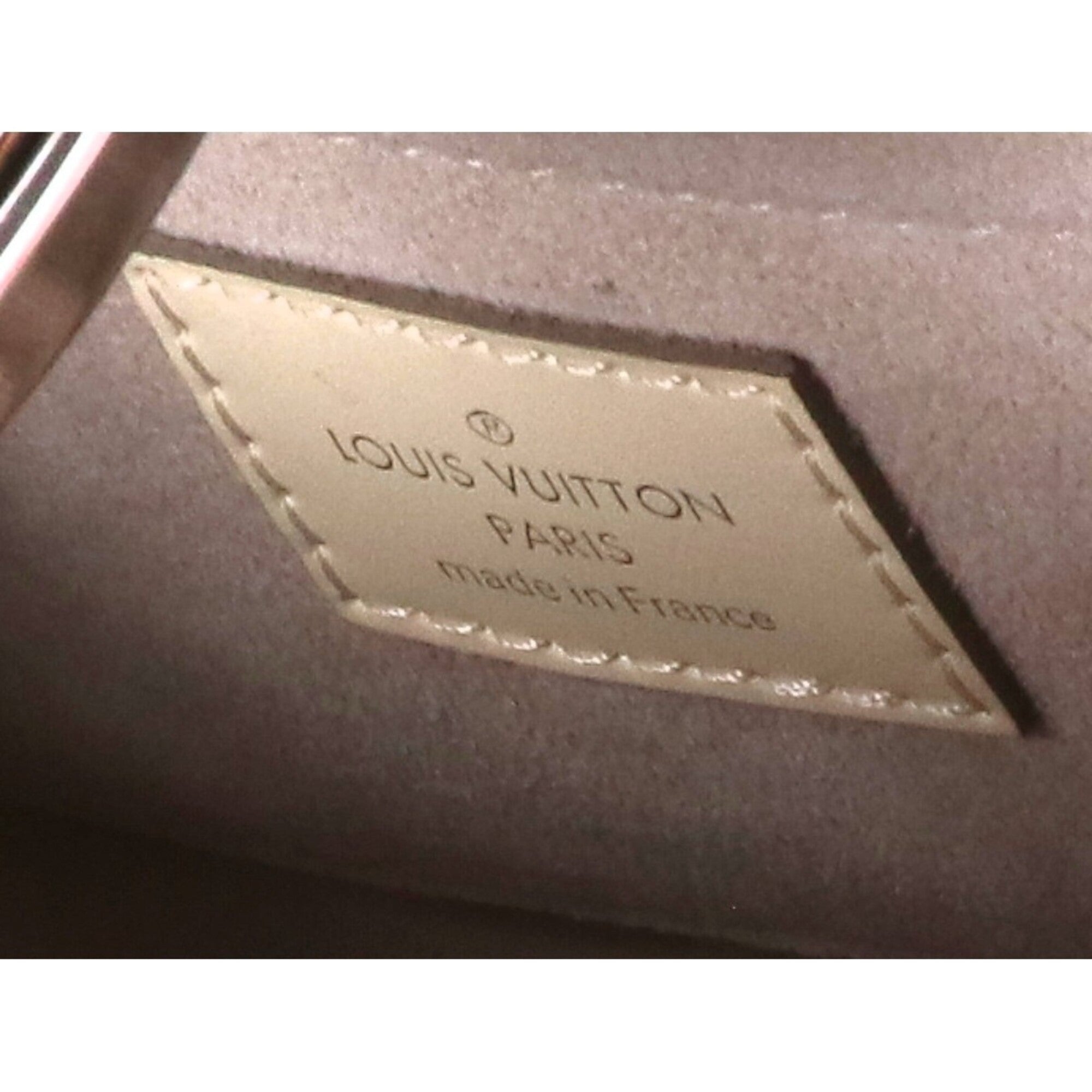 Louis Vuitton Lv Off White Epi Leather Handbag (Pre-Owned)