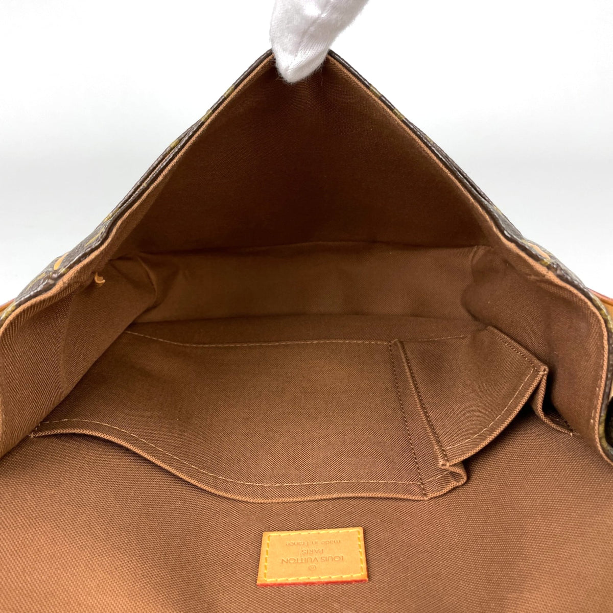 Louis Vuitton Brown Monogram Shoulder Bag (Pre-Owned)