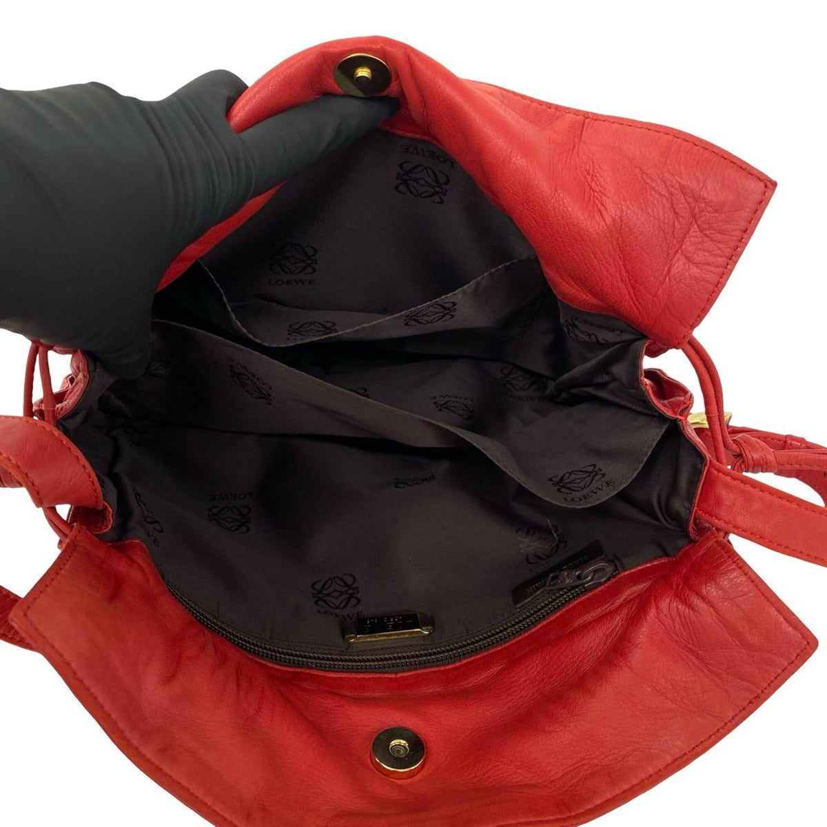 Loewe Red Color Leather Shoulder Bag (Pre-Owned)