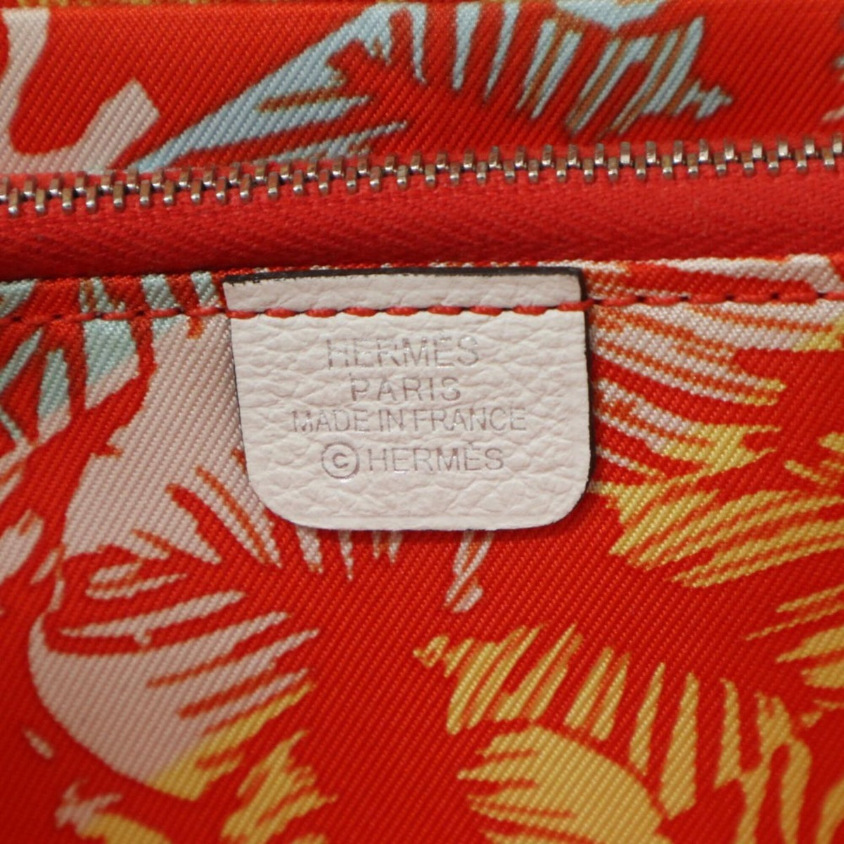 Hermes White Leather Long Wallet (Bi-Fold) (Pre-Owned)