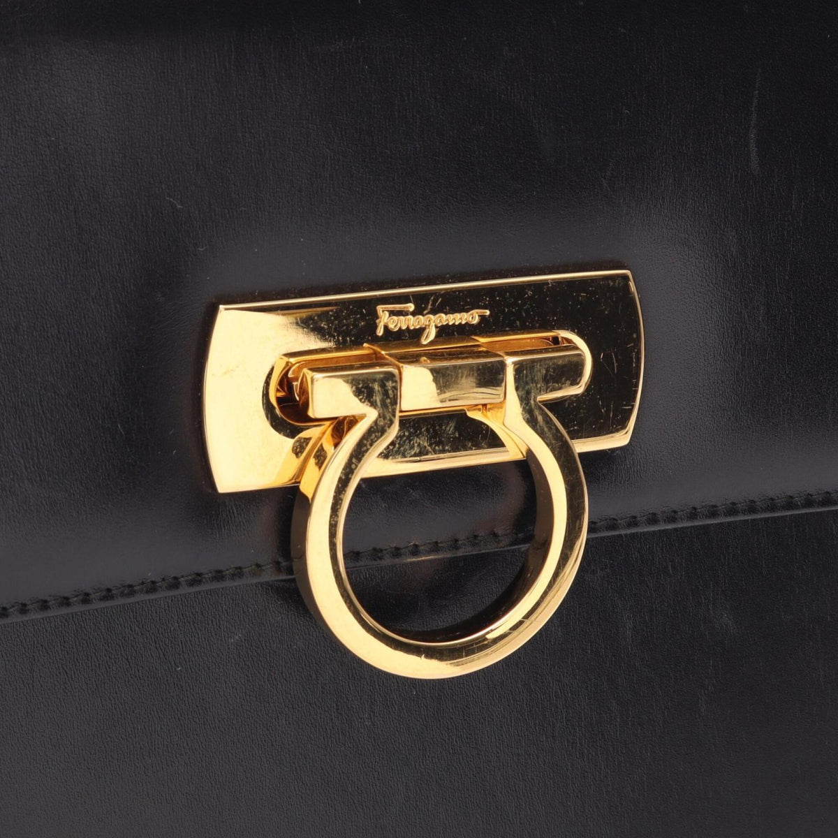 Salvatore Ferragamo Black Leather Handbag (Pre-Owned)