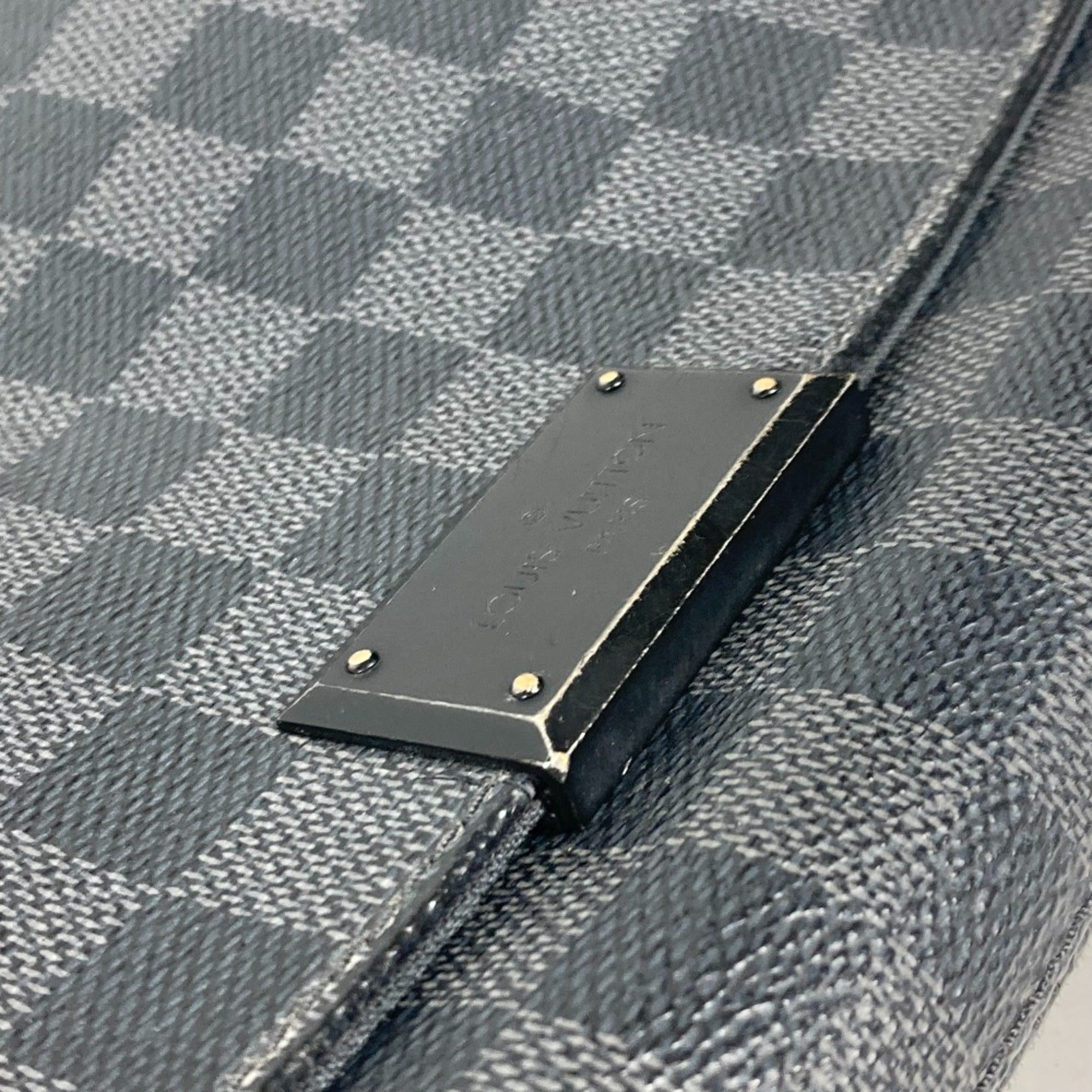 Louis Vuitton Black Damier Graphite Shoulder Bag (Pre-Owned)