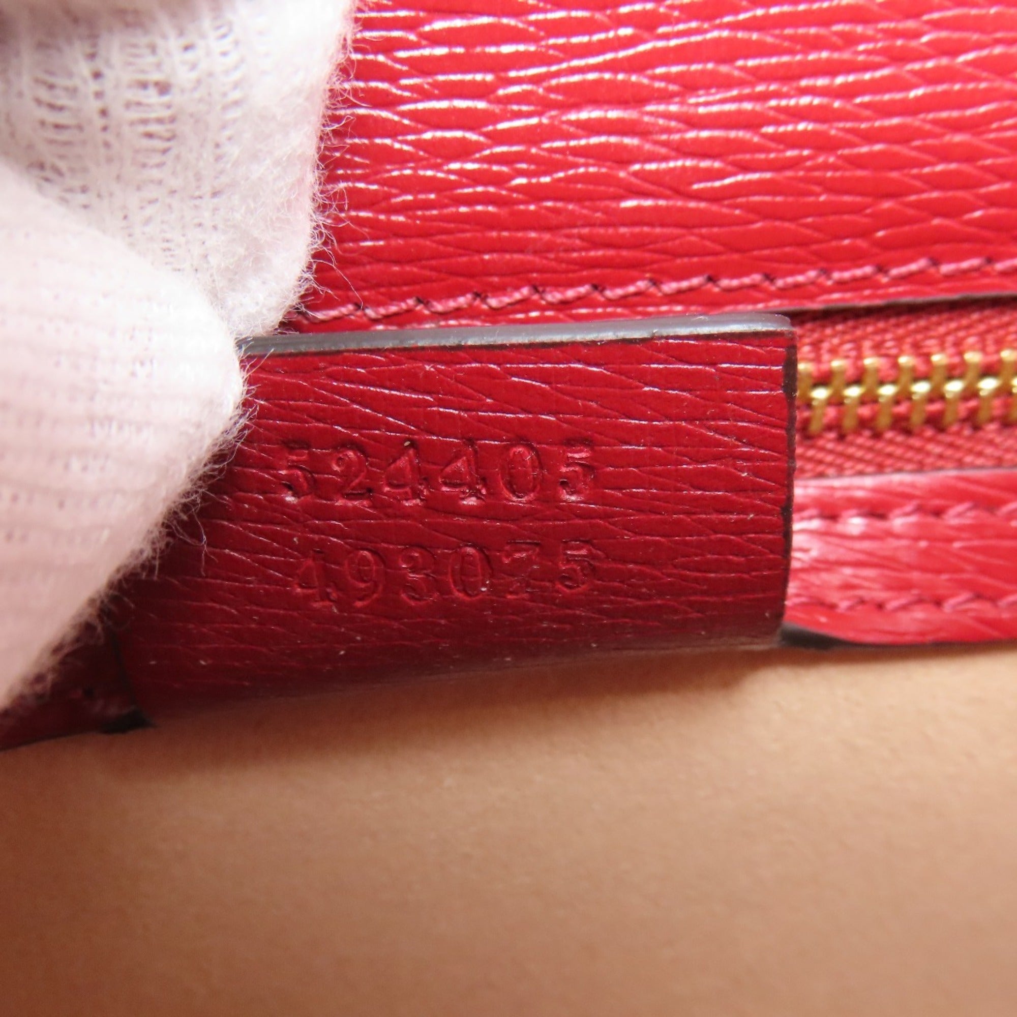 Gucci Red Color Leather Shoulder Bag (Pre-Owned)