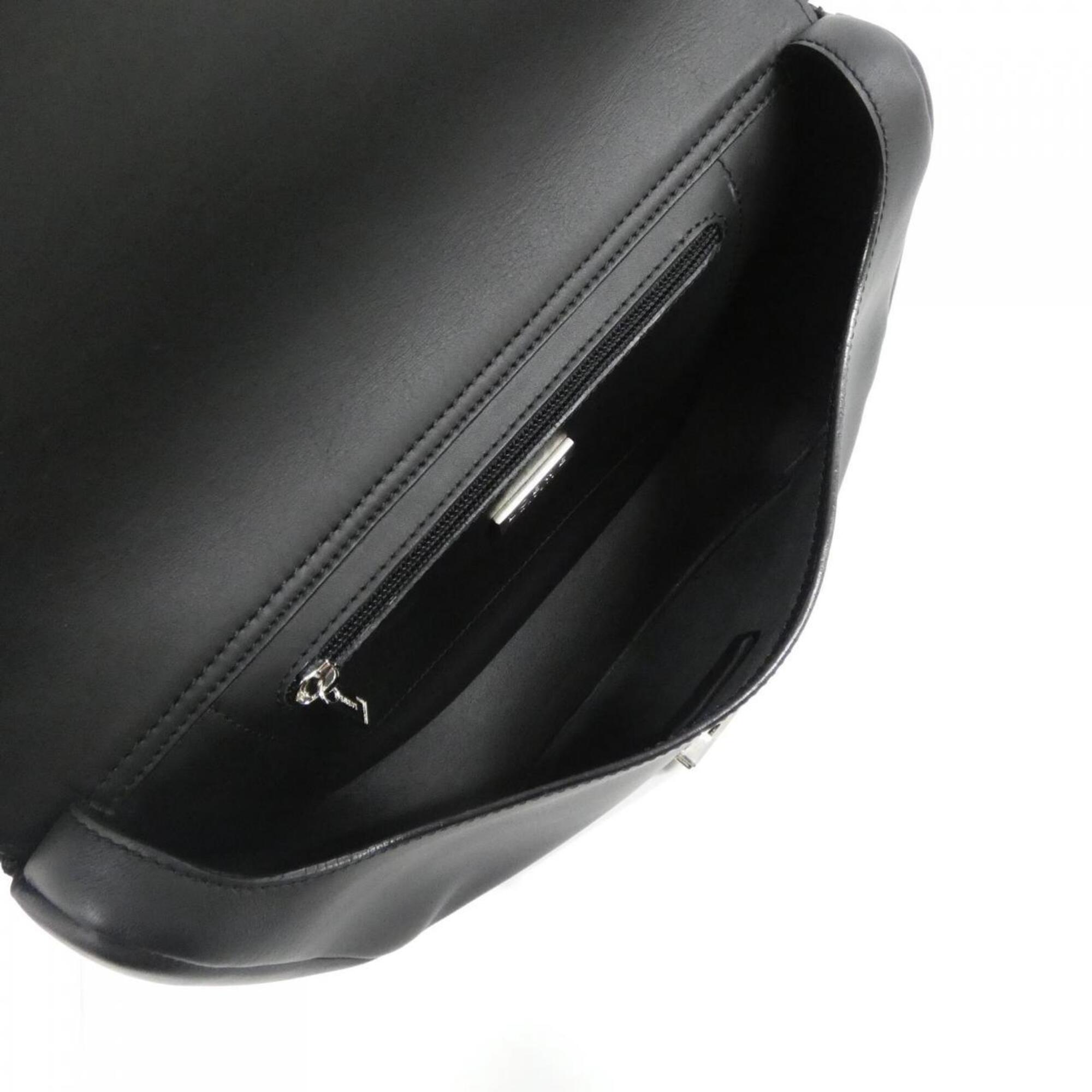 Loewe Black Leather Shoulder Bag (Pre-Owned)
