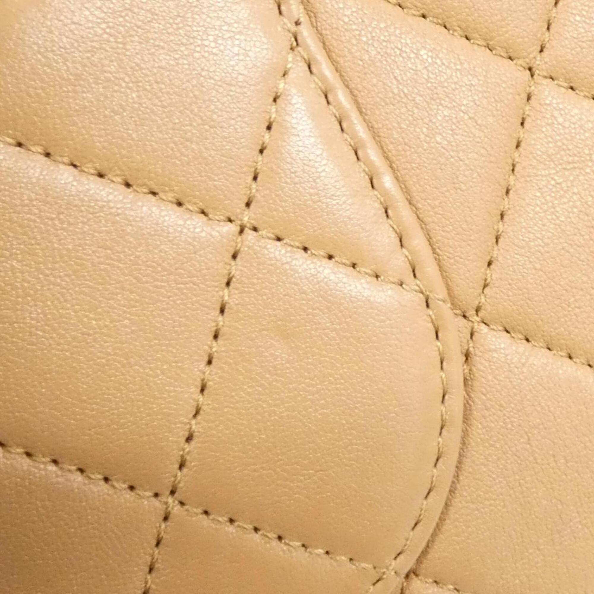 Chanel Beige Leather Shoulder Bag (Pre-Owned)