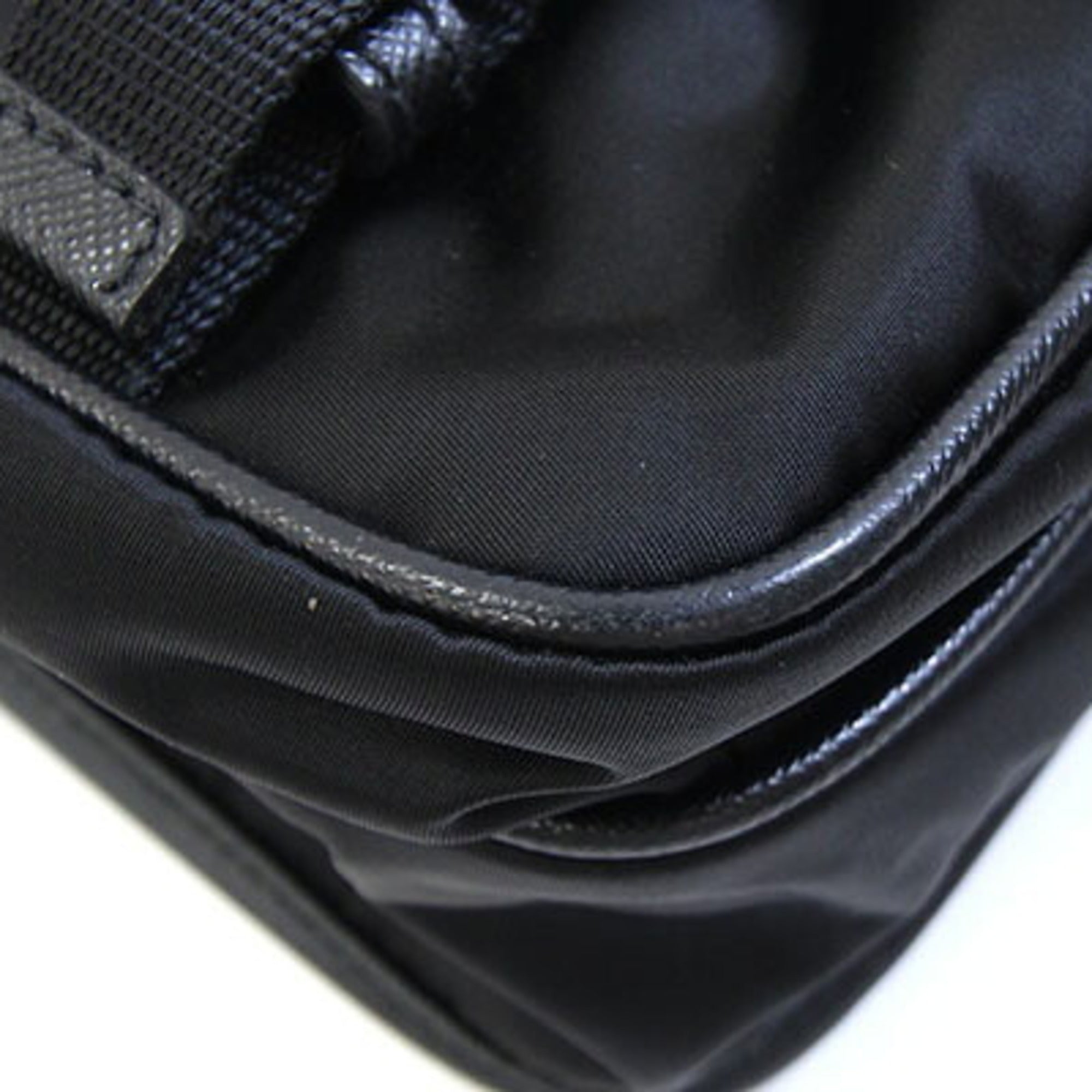 Prada Black Nylon Leather Shoulder Bag (Pre-Owned)