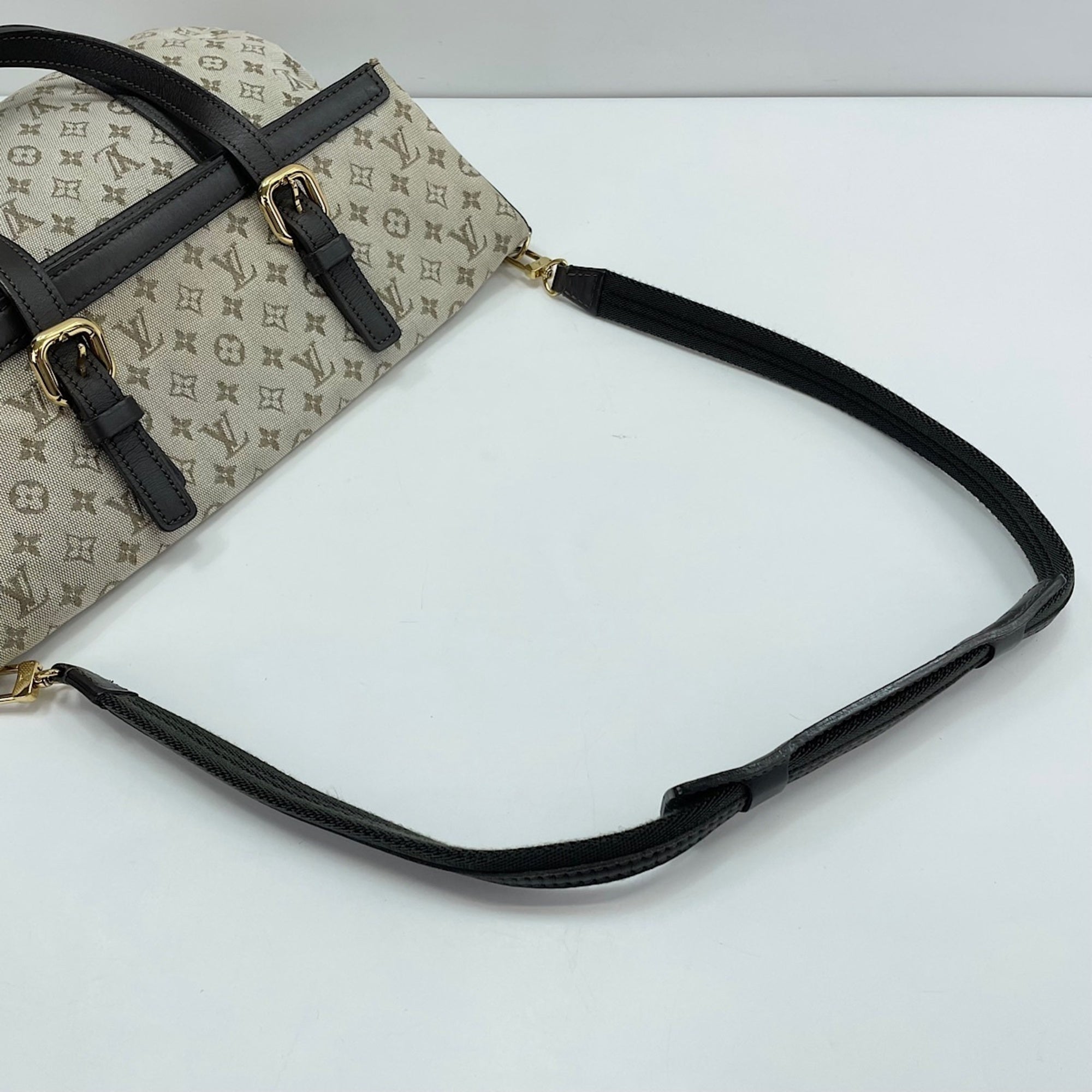 Louis Vuitton Khaki Tote Bag (Pre-Owned)