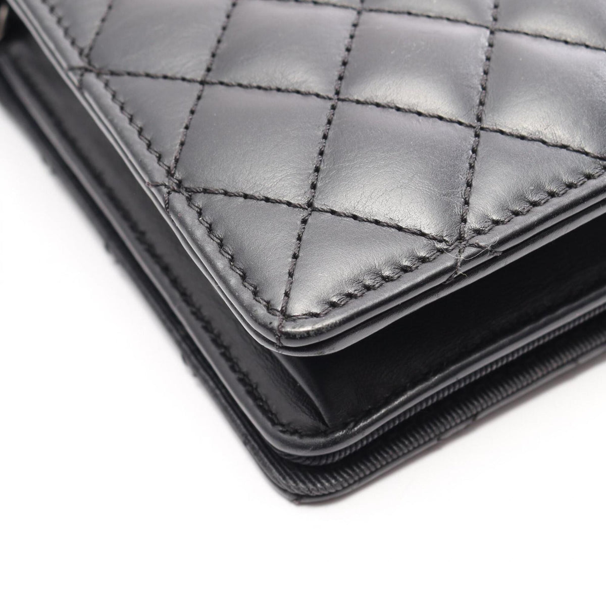 Chanel Black Leather Handbag Shoulder Bag (Pre-Owned)