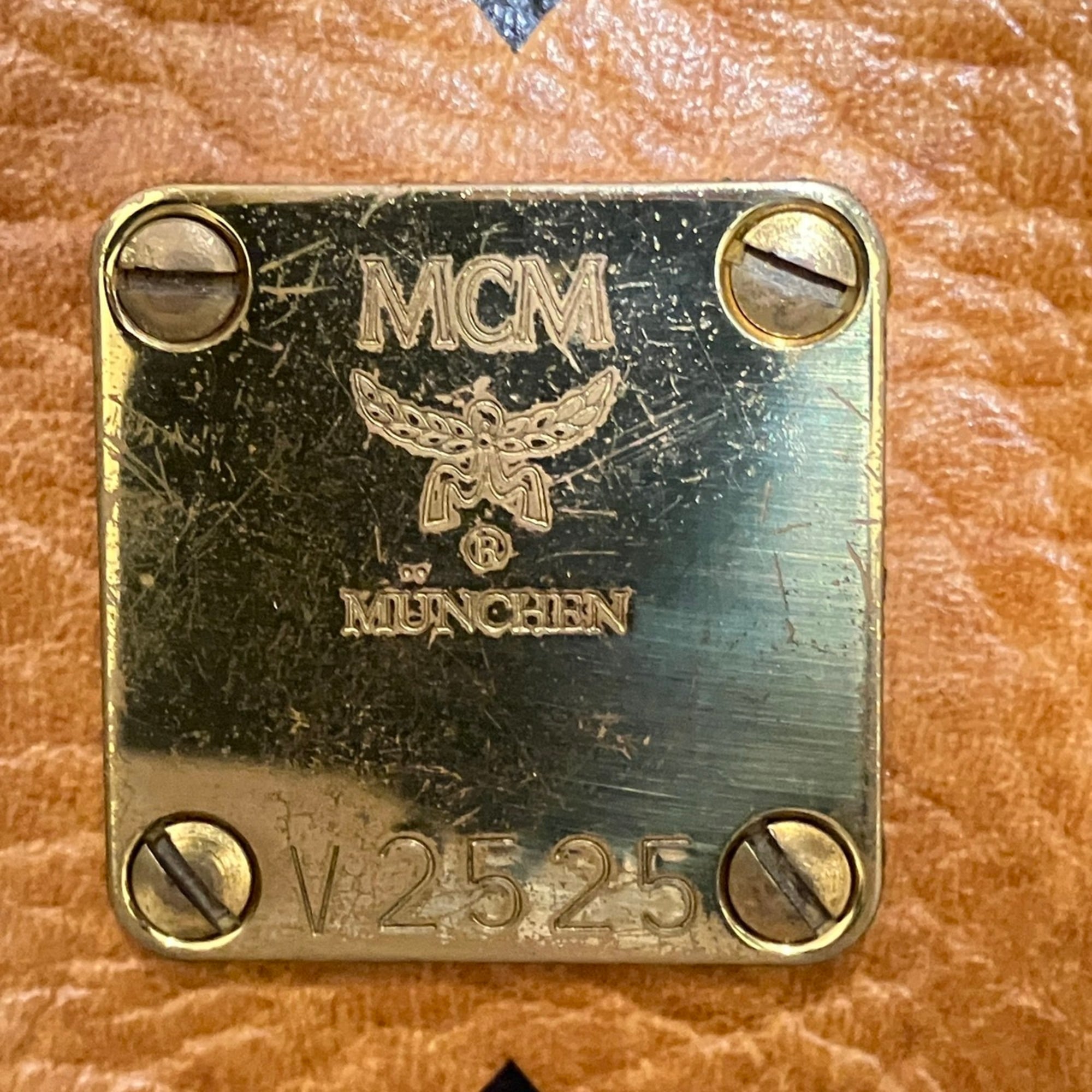Mcm Brown Leather Boston Bag (Pre-Owned)