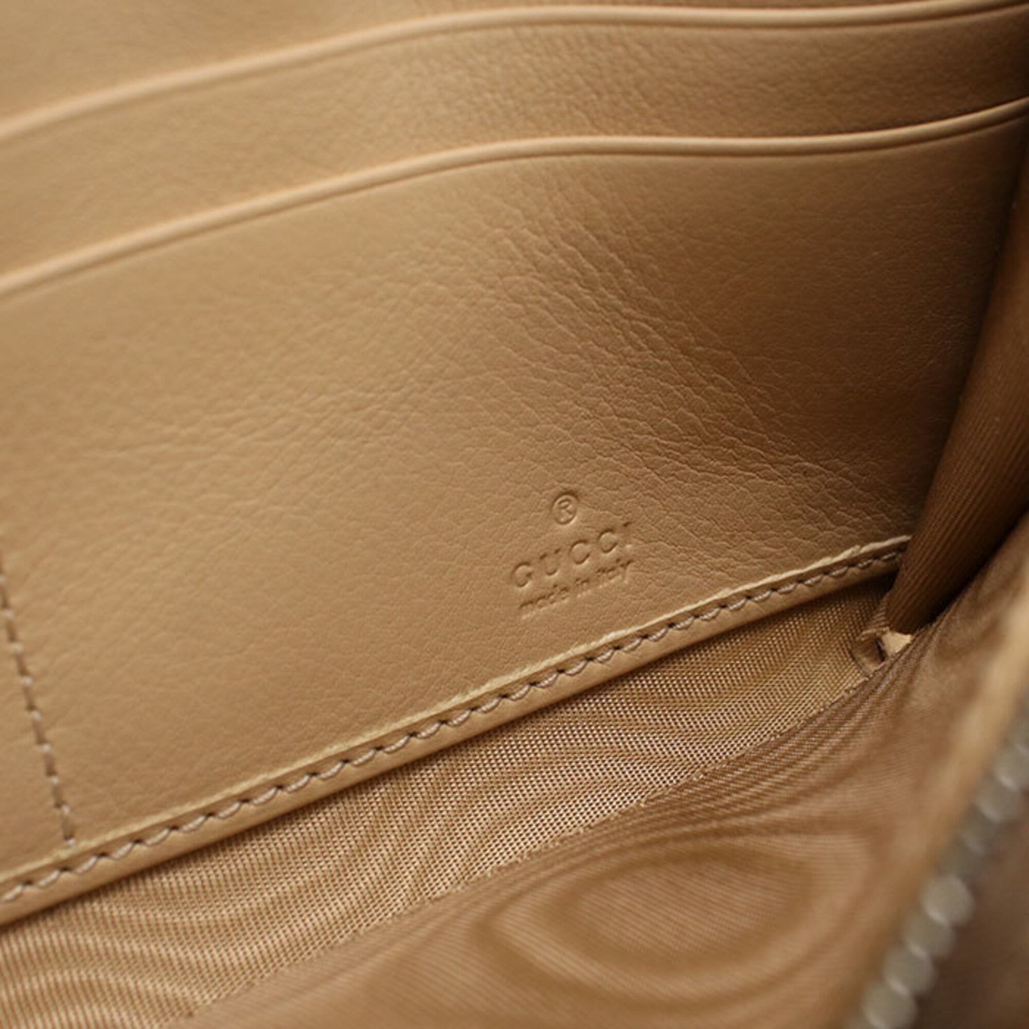 Gucci Beige Pvc Leather Long Wallet (Bi-Fold) (Pre-Owned)
