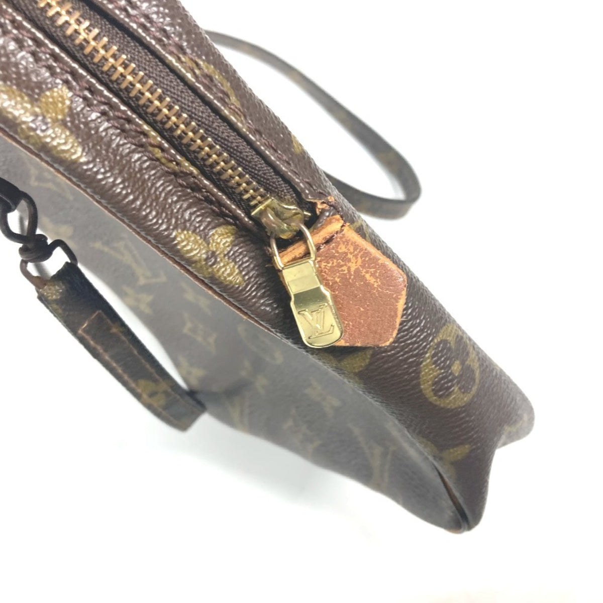 Louis Vuitton Brown Monogram Pochette Shoulder Bag (Pre-Owned)