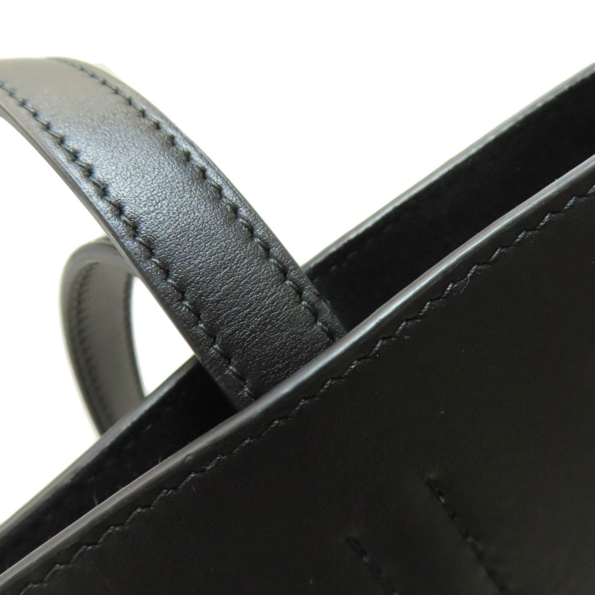 Salvatore Ferragamo Black Leather Tote Bag (Pre-Owned)