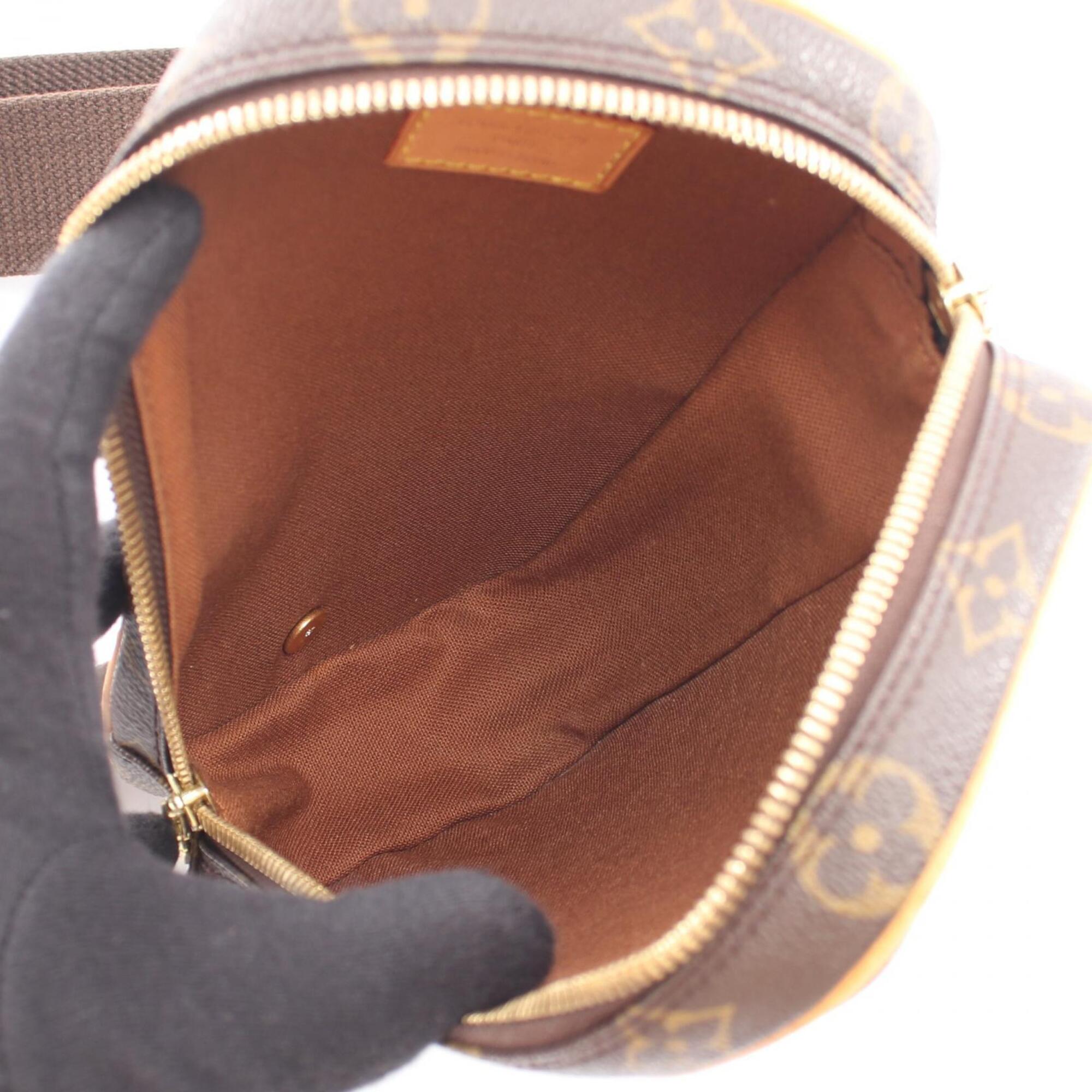 Louis Vuitton Brown Coated Canvas Leather Fanny Pack Handbag (Pre-Owned)